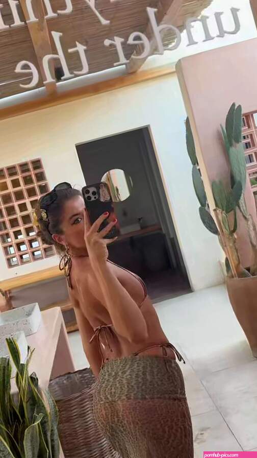 Chiara chiarabmodel X