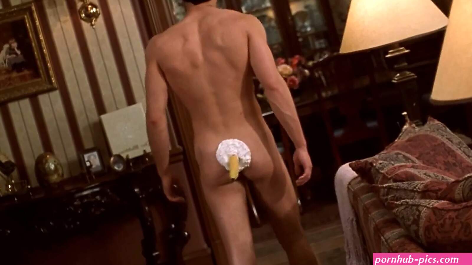 Manatomy of a Nude Scene: Chris Evans Ass in Not Another Teen Movie at Mr. Man