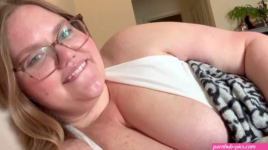 First fuck with new chubby GF pov creampie
