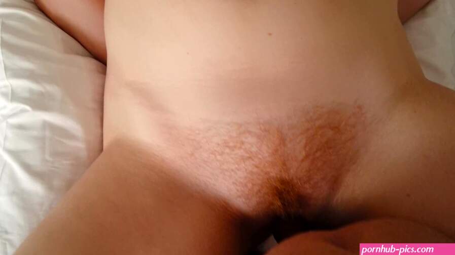 Quick Morning Creampie in Curvy Redhead Amateur Hairy Ginger Pussy POV