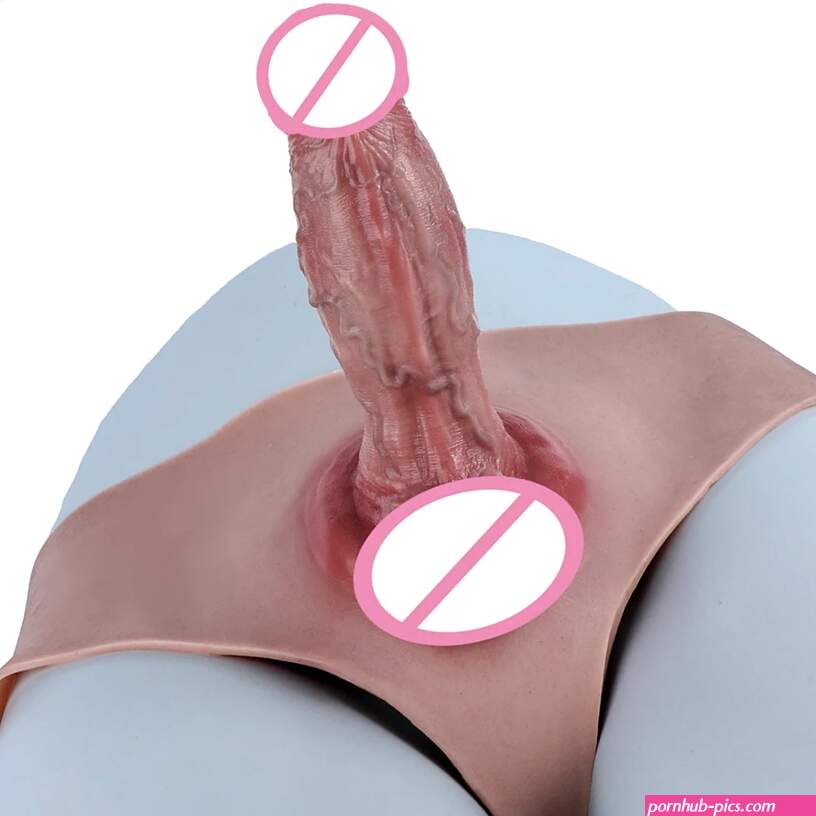 Hollow-out Buttock Wearable Dildo Pants Silicone Triangle Penis Extender Pants Couple Pegging Transgender Cross Dressing Sex Toy