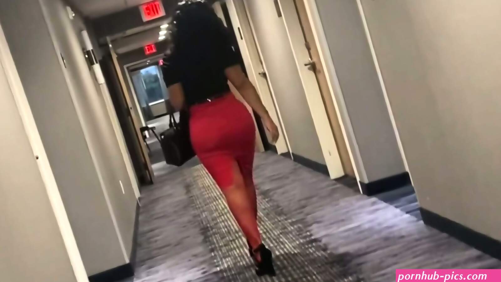 Big Ass Cuban Milf Gets BBC Creampie