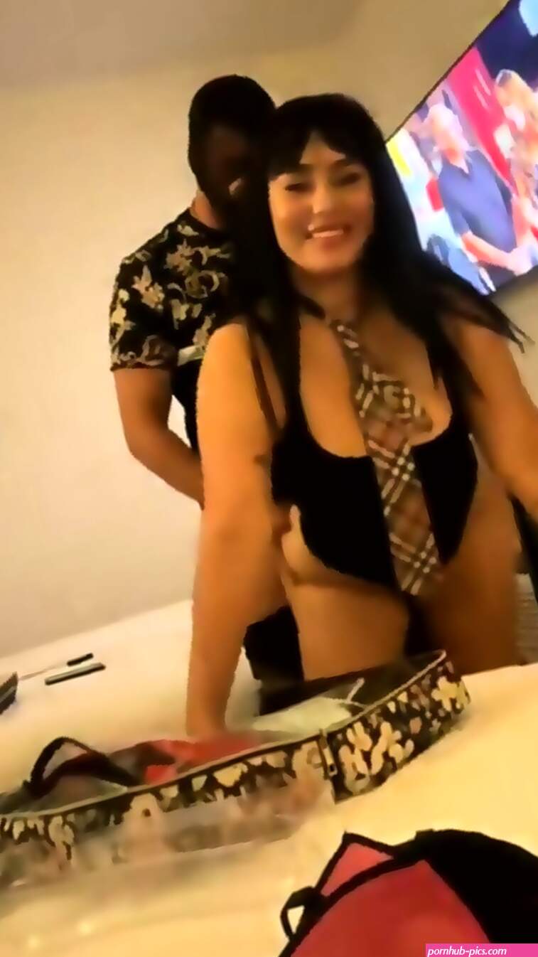 Damaris1993 Having Fun With Her Lesbian Friend