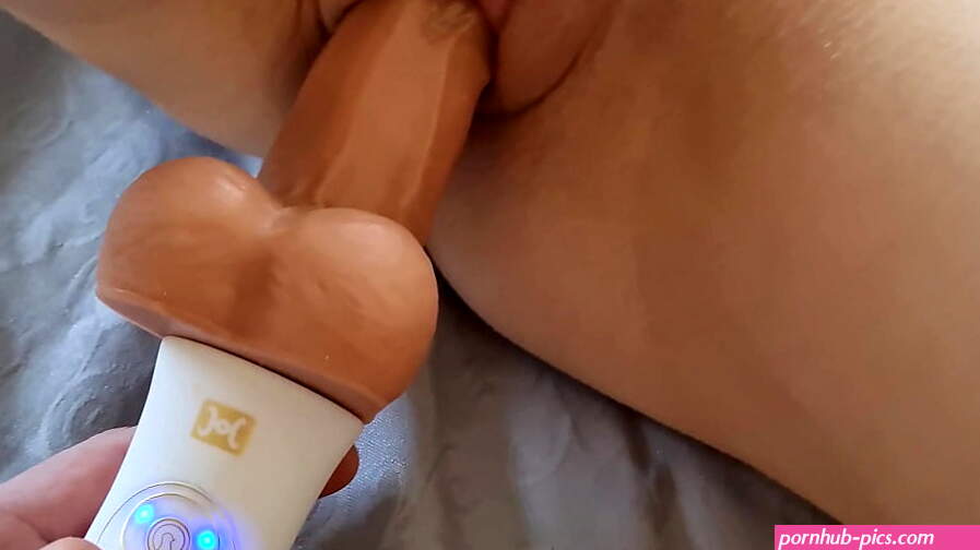 Thrusting Dildo gives my Stepdaughter amazing Orgasm Bestvibe toys