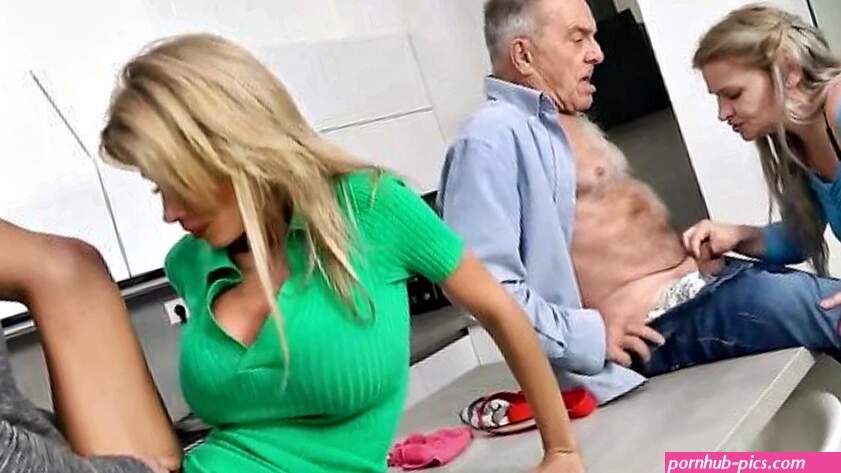 Bimbo Barbi And Dirty Gunther In Hot Stepfamily Action With Stepgrandpa And Milfeather