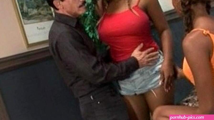 Divine Loves DILFs