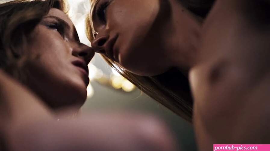 Vampired Lesbian Porn Videos: XXX Hot Free Sex