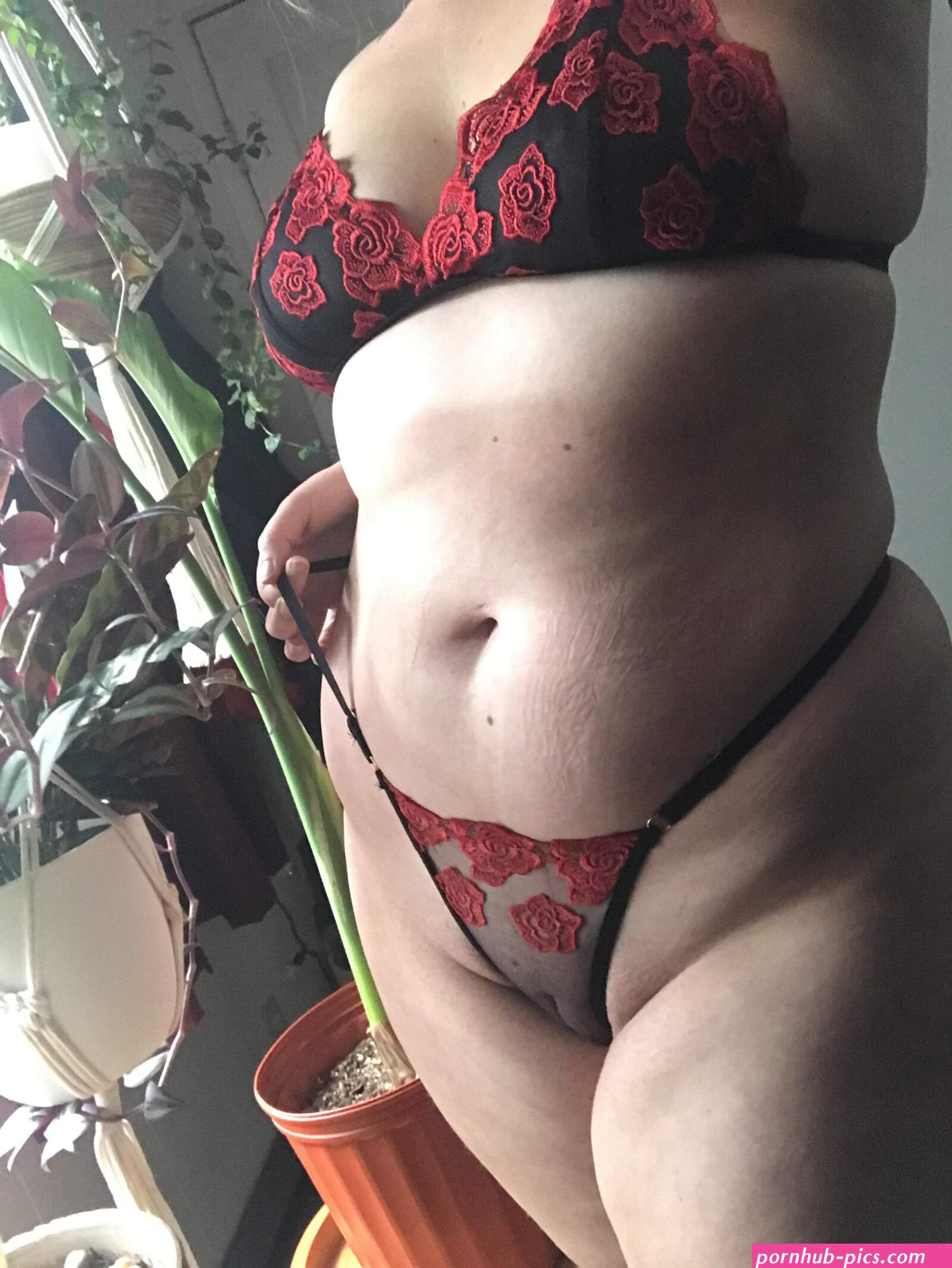 sweet mummies flashing panties naked