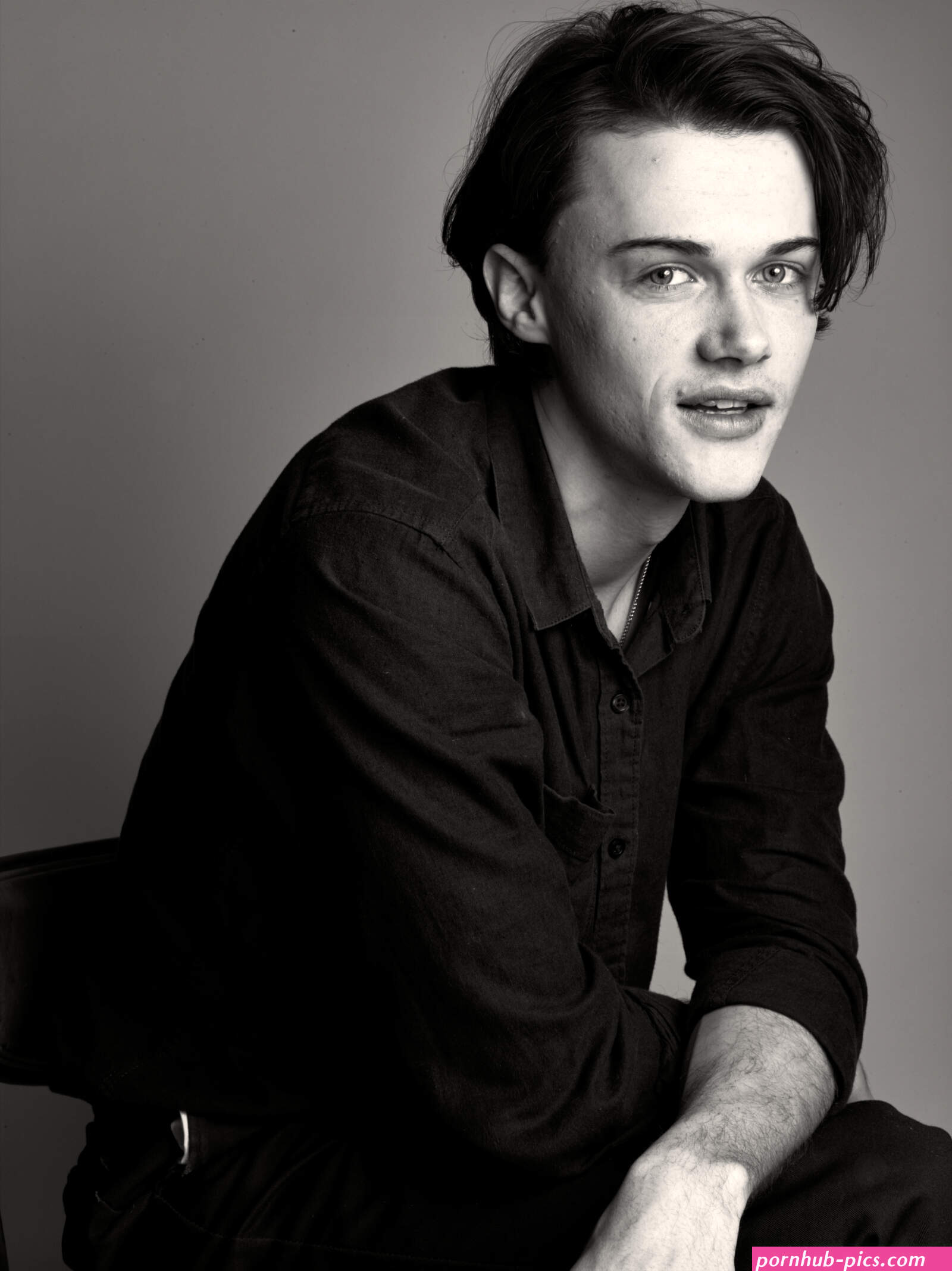 christopher briney height