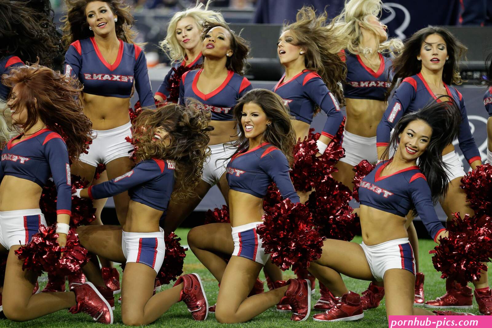 Nfl cheerleader cameltoe