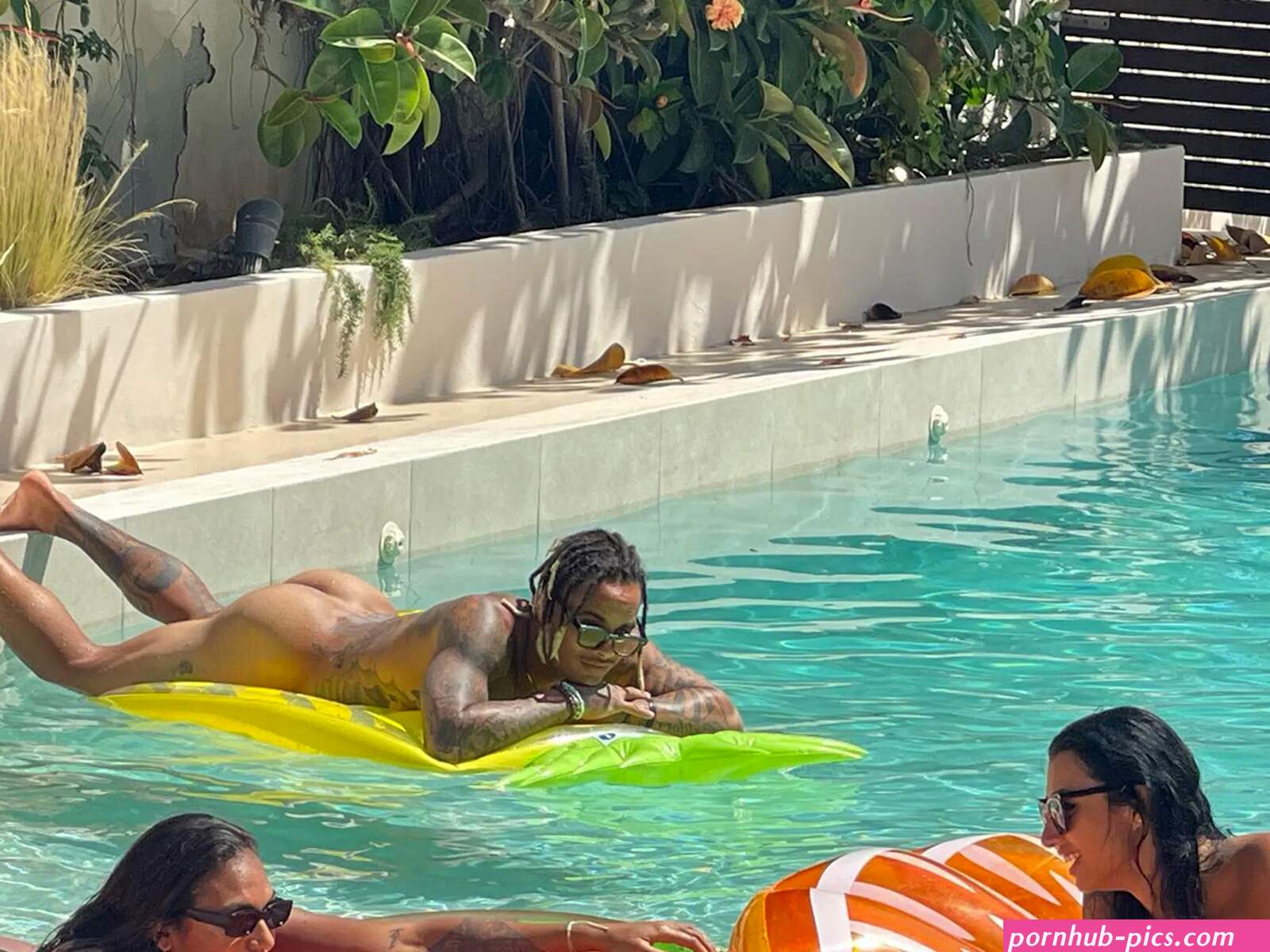 NFLs Kenny Stills Gets Buck Naked at Pool In Ibiza