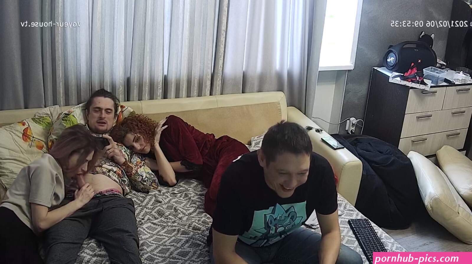 Watch Blowjob Anna Alex sneaky blowjob Feb0621