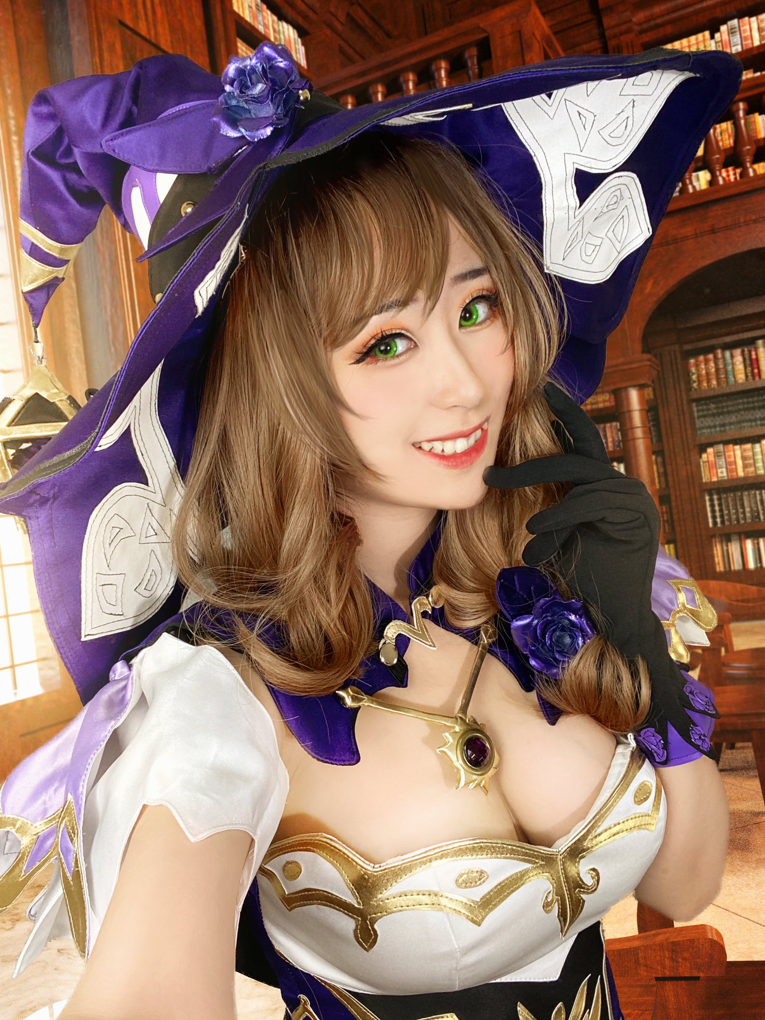Cosplayer Larissa Rochefort Specializes in All Sorts of Costumes