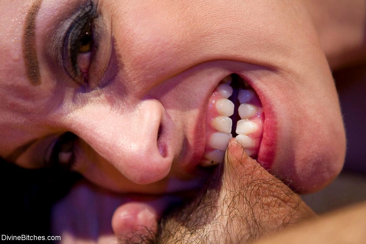 Divinebitches January Seraph Adam Russo Shakila Bdsm Metropolitan Free PornPics SexPhotos xXxImages HD Gallery!