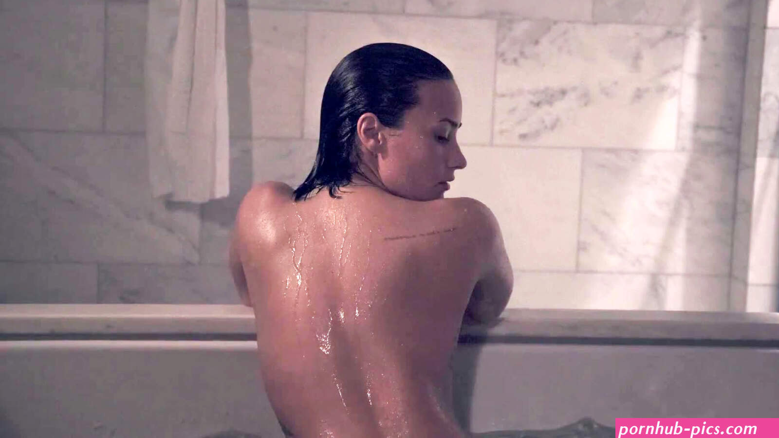 Watch Demi Lovato Explains Their Nude No-Makeup Photo Shoot