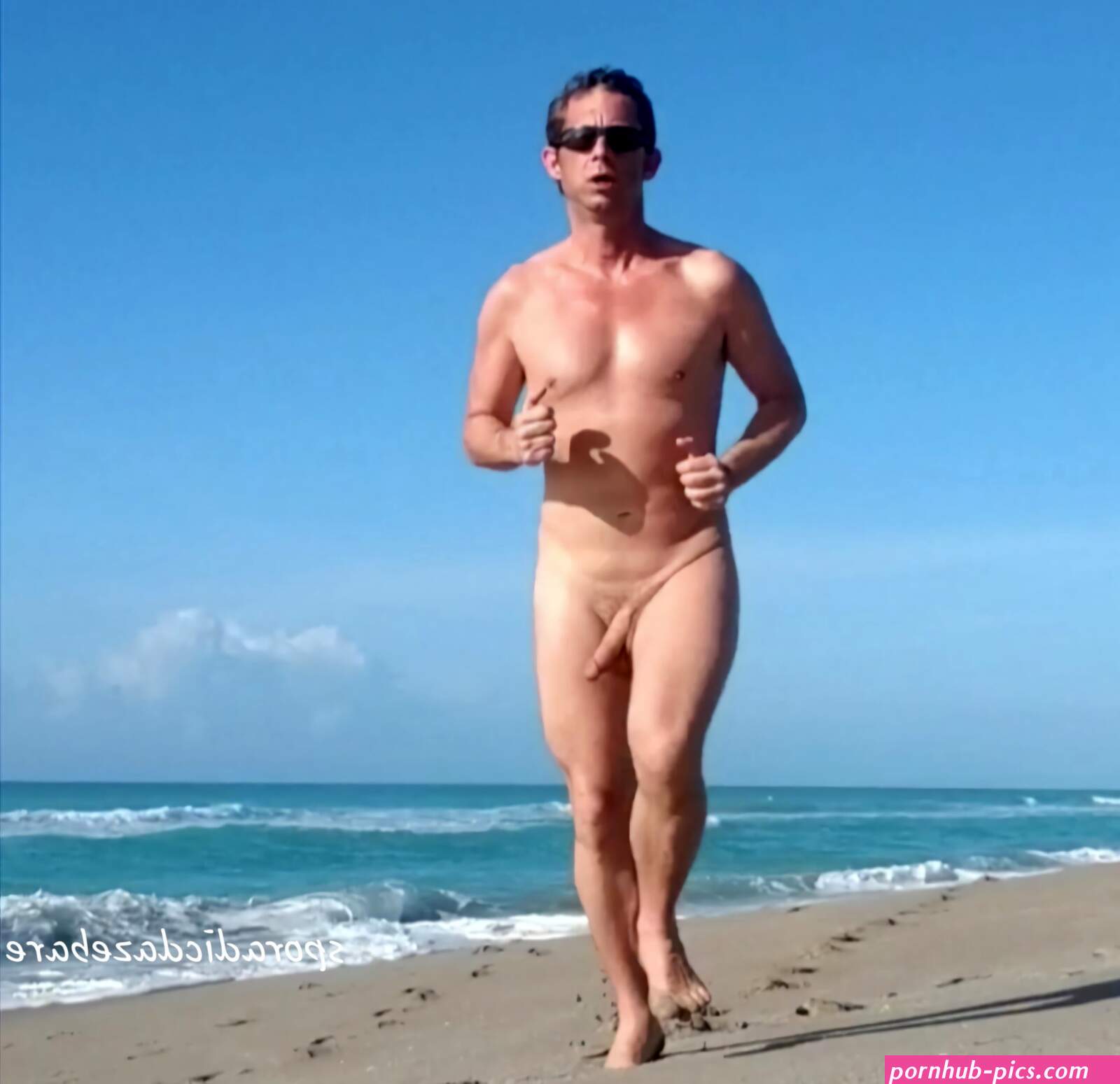 Sporadicdazebare on X: Naked running