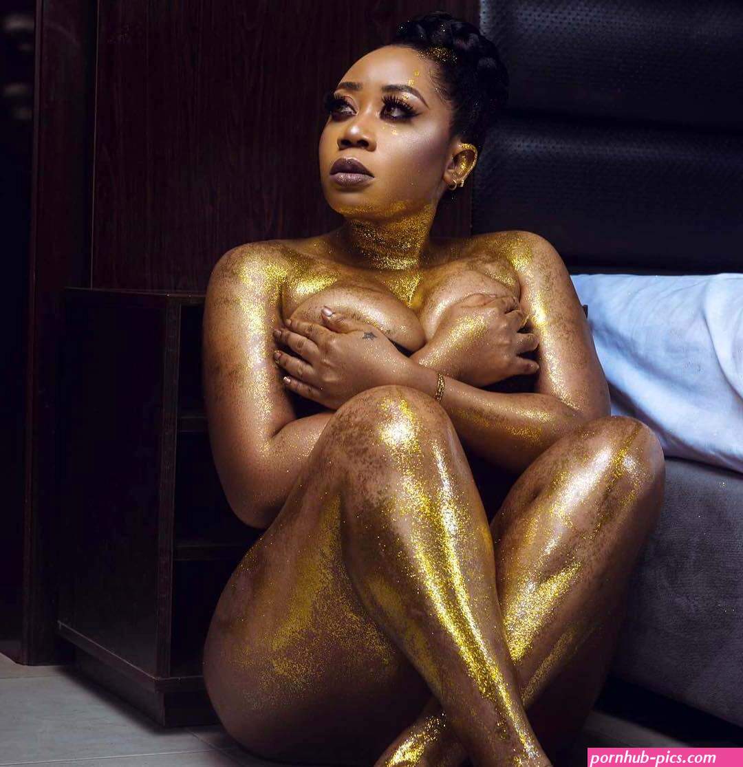 Nigerian Celebrities Who Have Posed Completely Naked