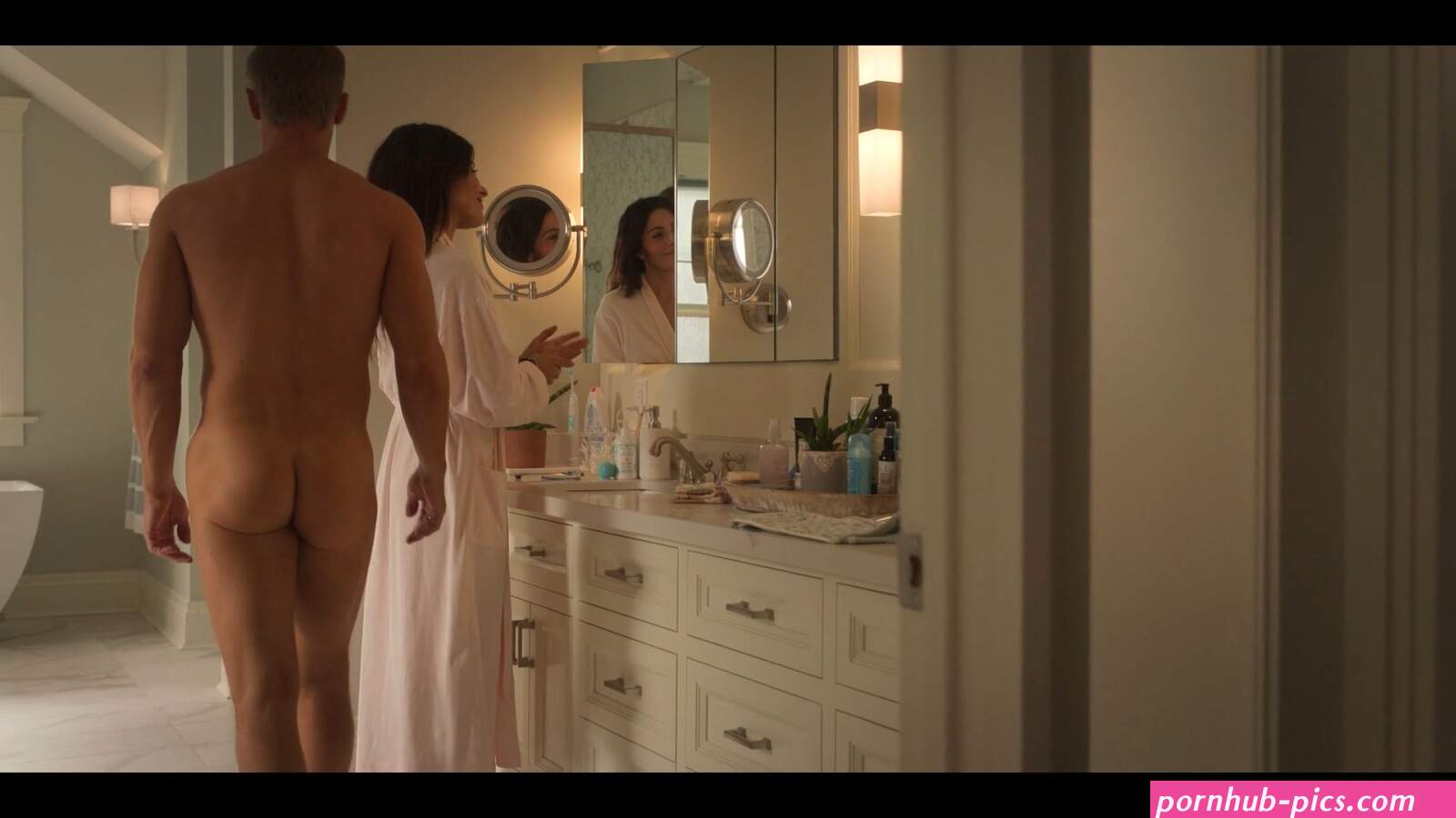 Sarah Shahi