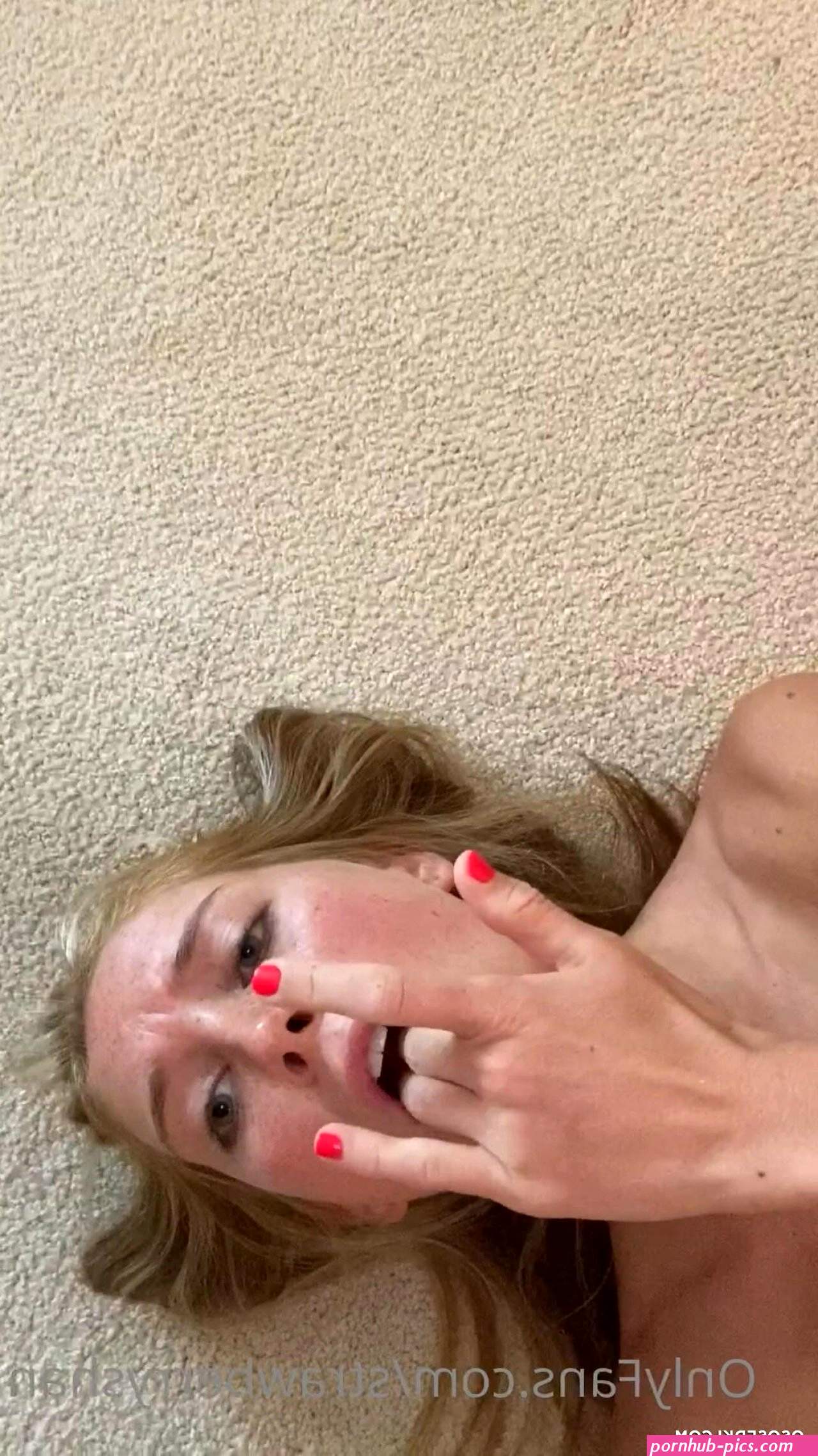 Strawberry Shan Nude Fingering Masturbation nude. Onlyfans Patreon leaked 10 nude photos and videos
