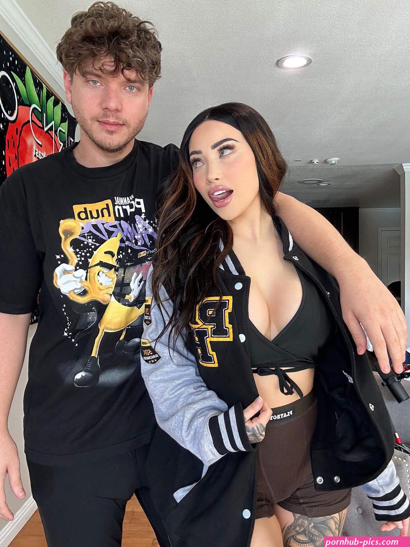 Luke Cooper on X: My friend afterdarkwillow came over to TurndOnPodcast. Had to rep Pornhub