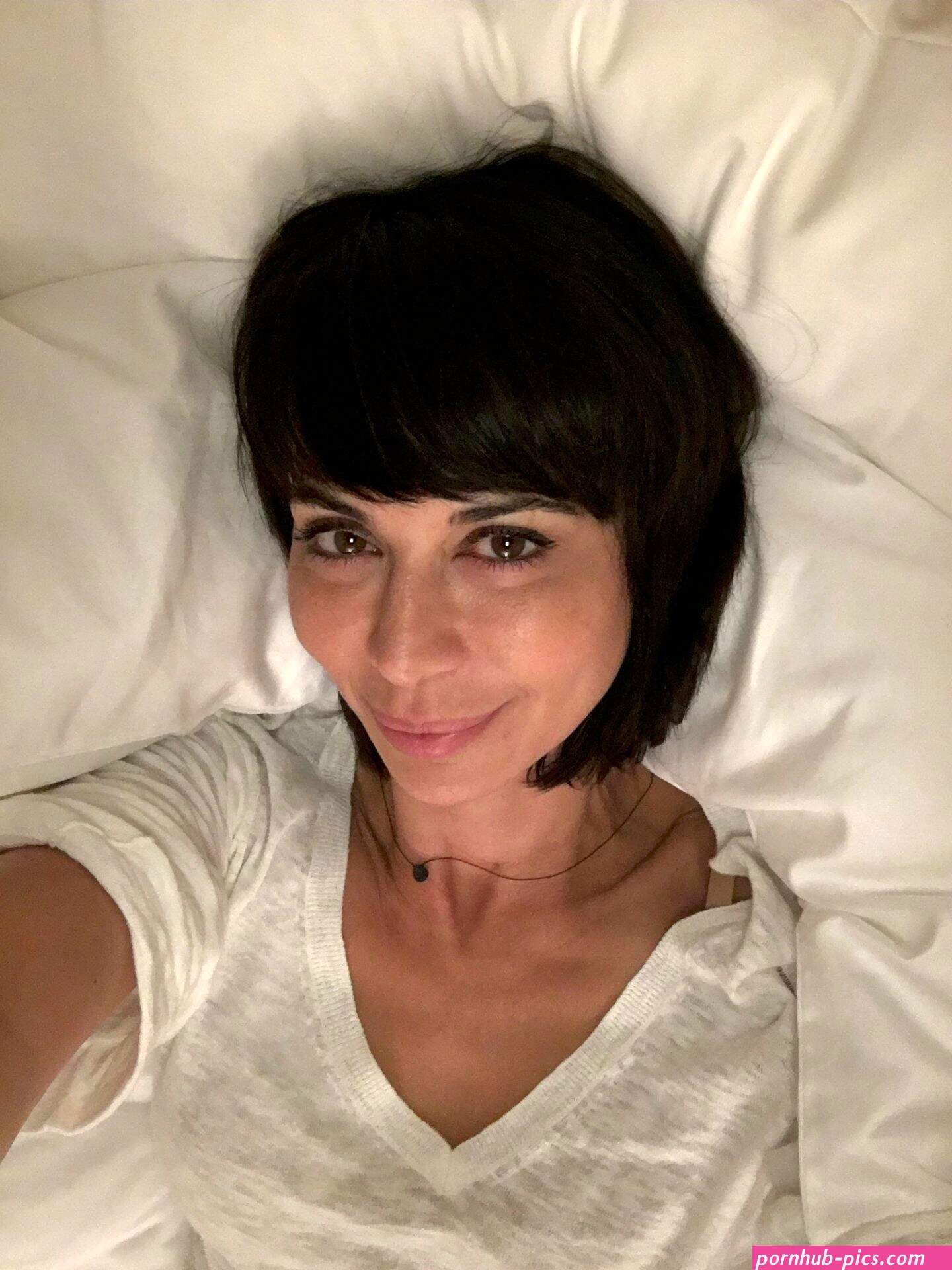 Catherine Bell Naked Pictures 1 Catherine-Bell-Naked-Pictures-1.jpeg Image