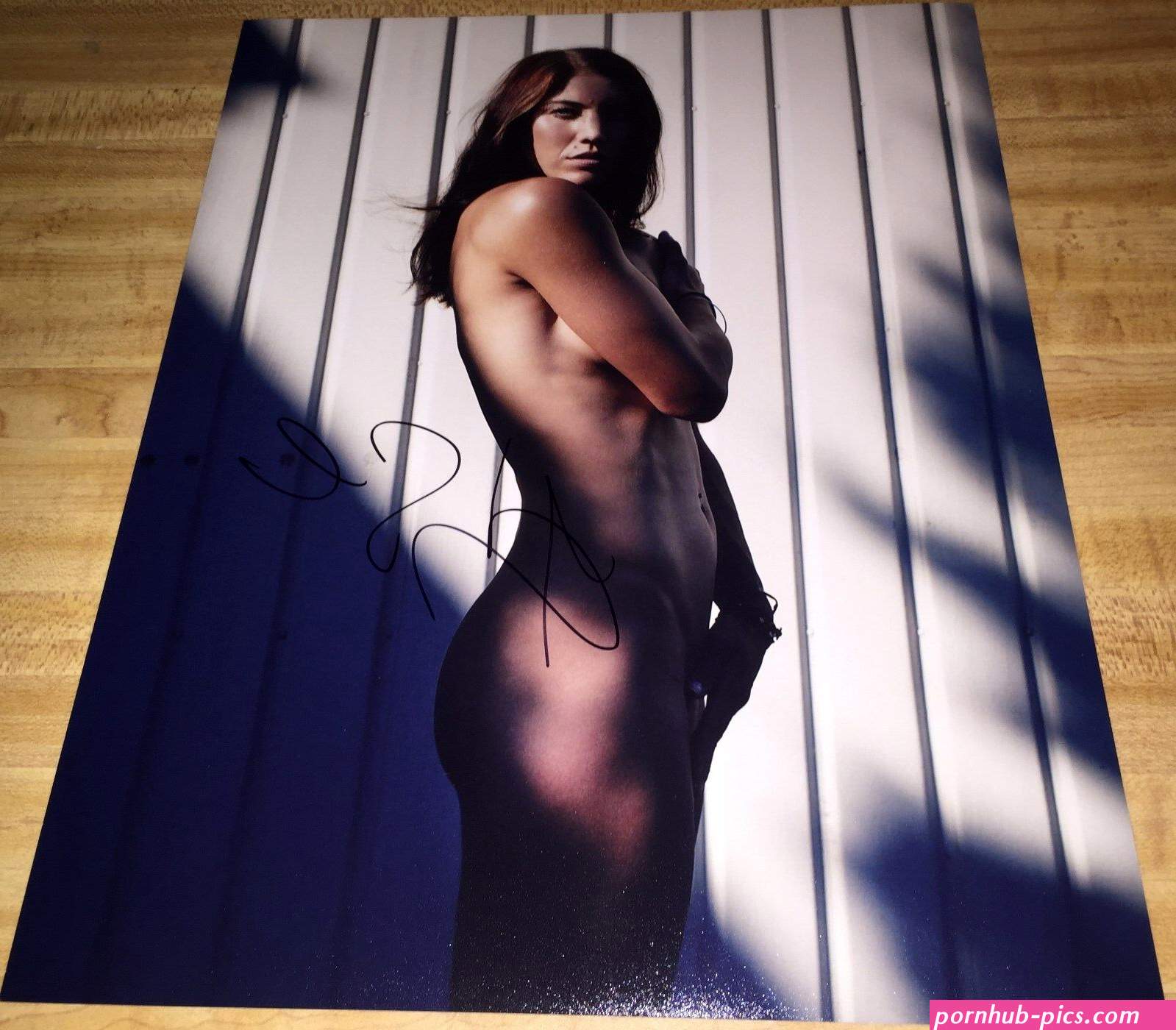 Hope Solo Olympic Soccer Sexy Nude Autographed Signed 11X14 Photo Team USA COA