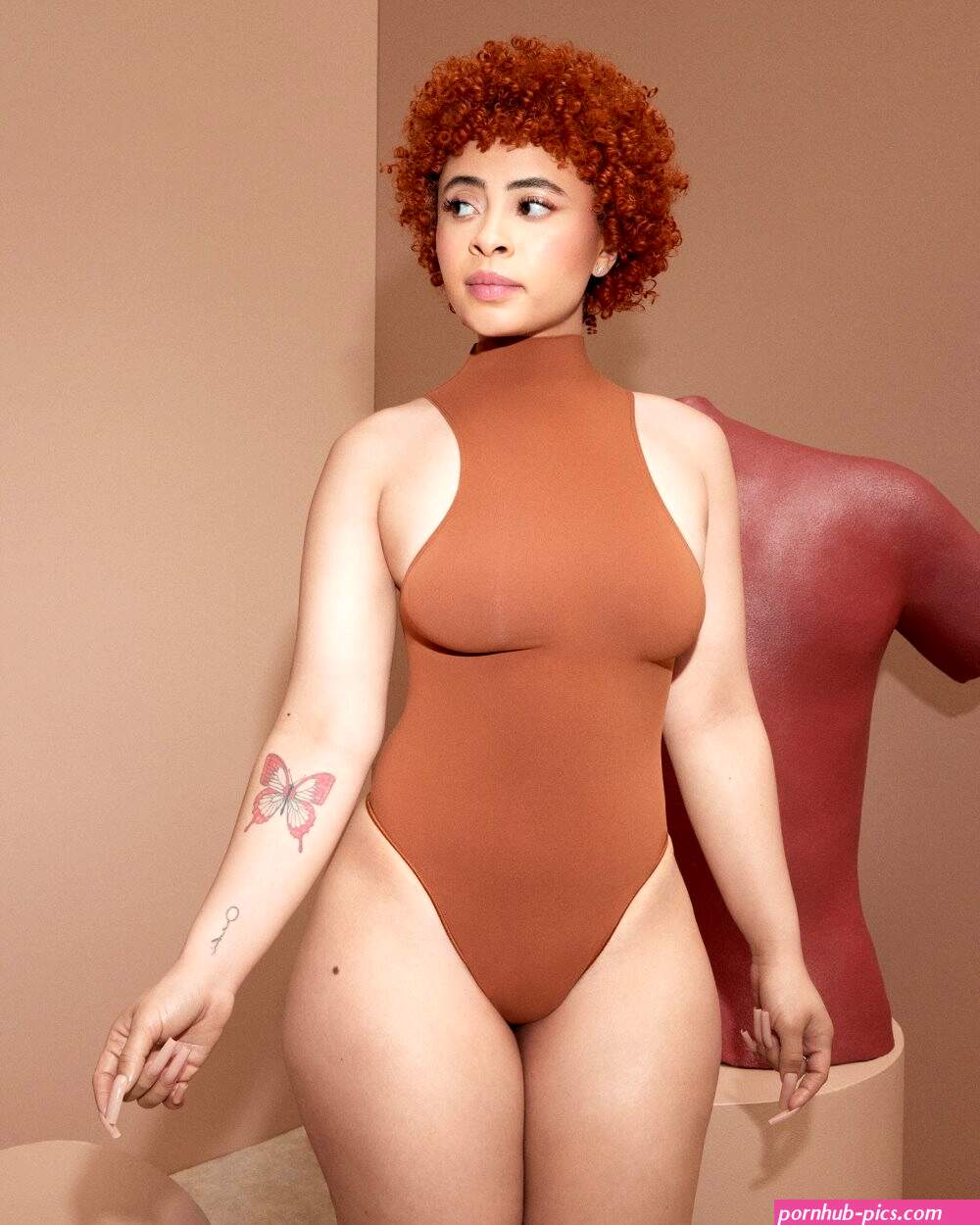Ice Spice In Sexy Skin Tight Dress