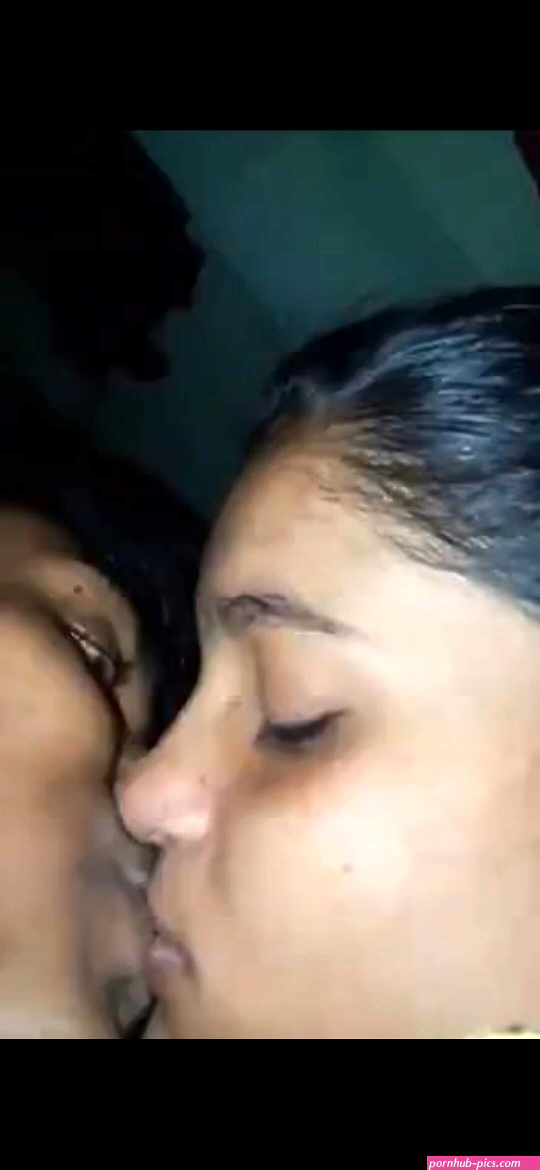 Video: My Assam girl friend kissing big boobs small hairy