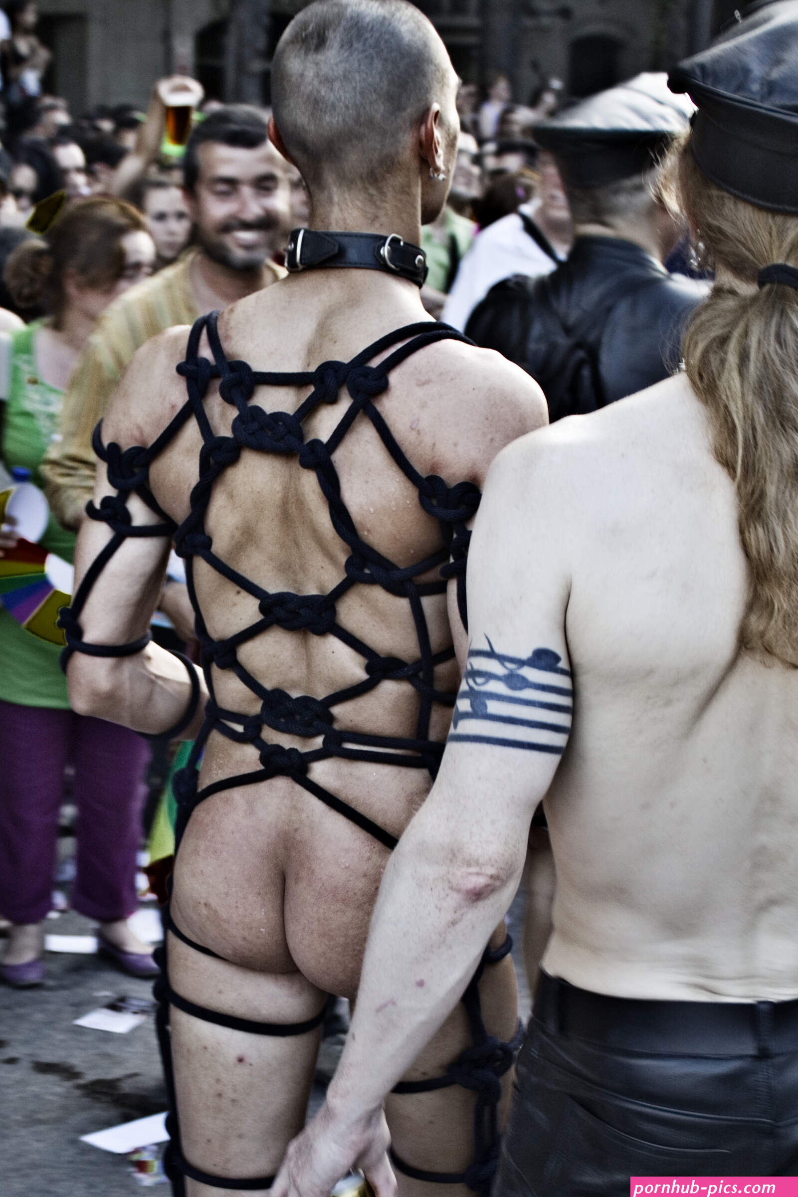 File:Male rope bondage.jpg