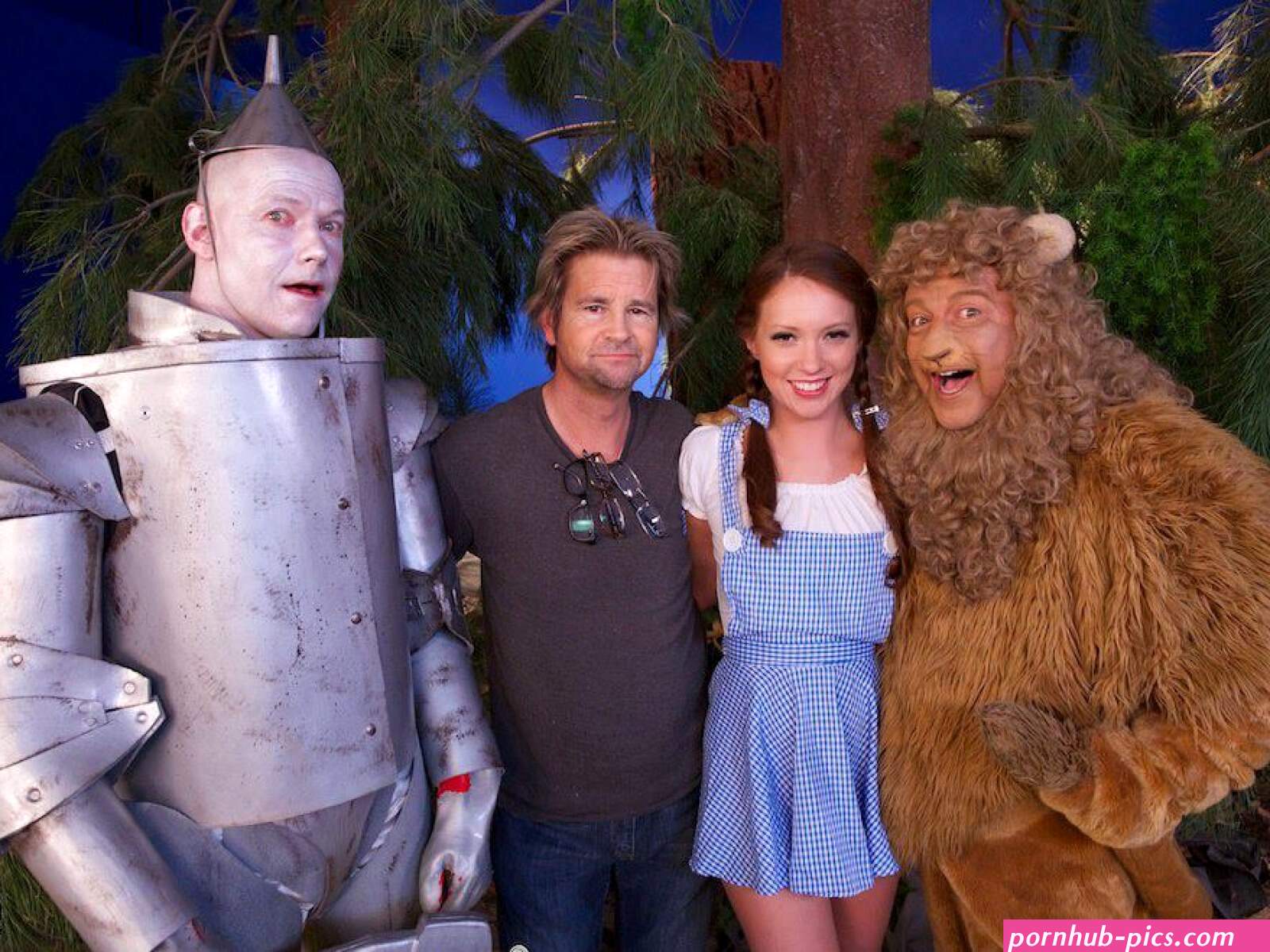 Dick Chibbles Chewbacca and Superman XXX Act Put Porn Parodies in The Limelight VIDEOS