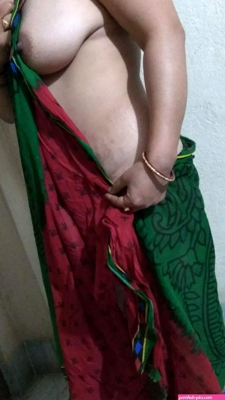 Nude Indian Aunties