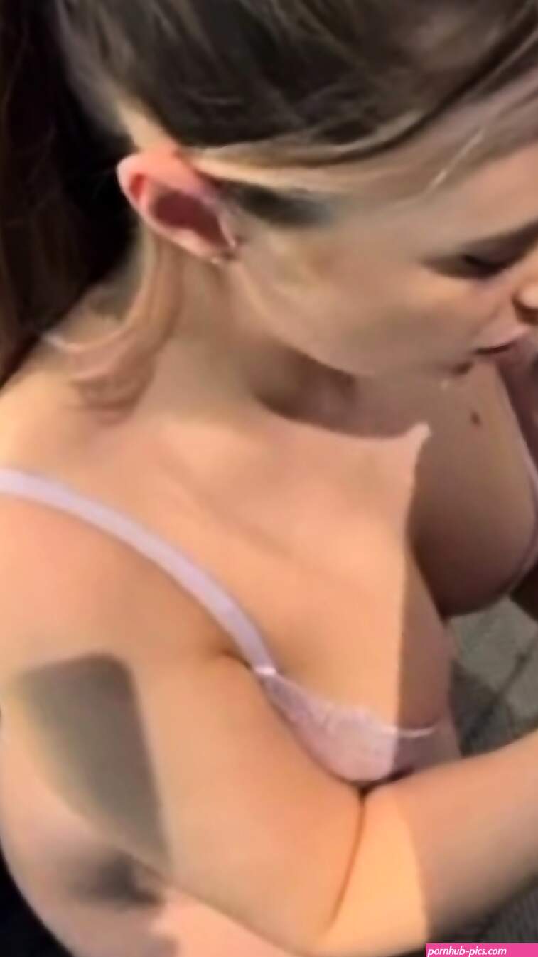Mia Grose suck African dick