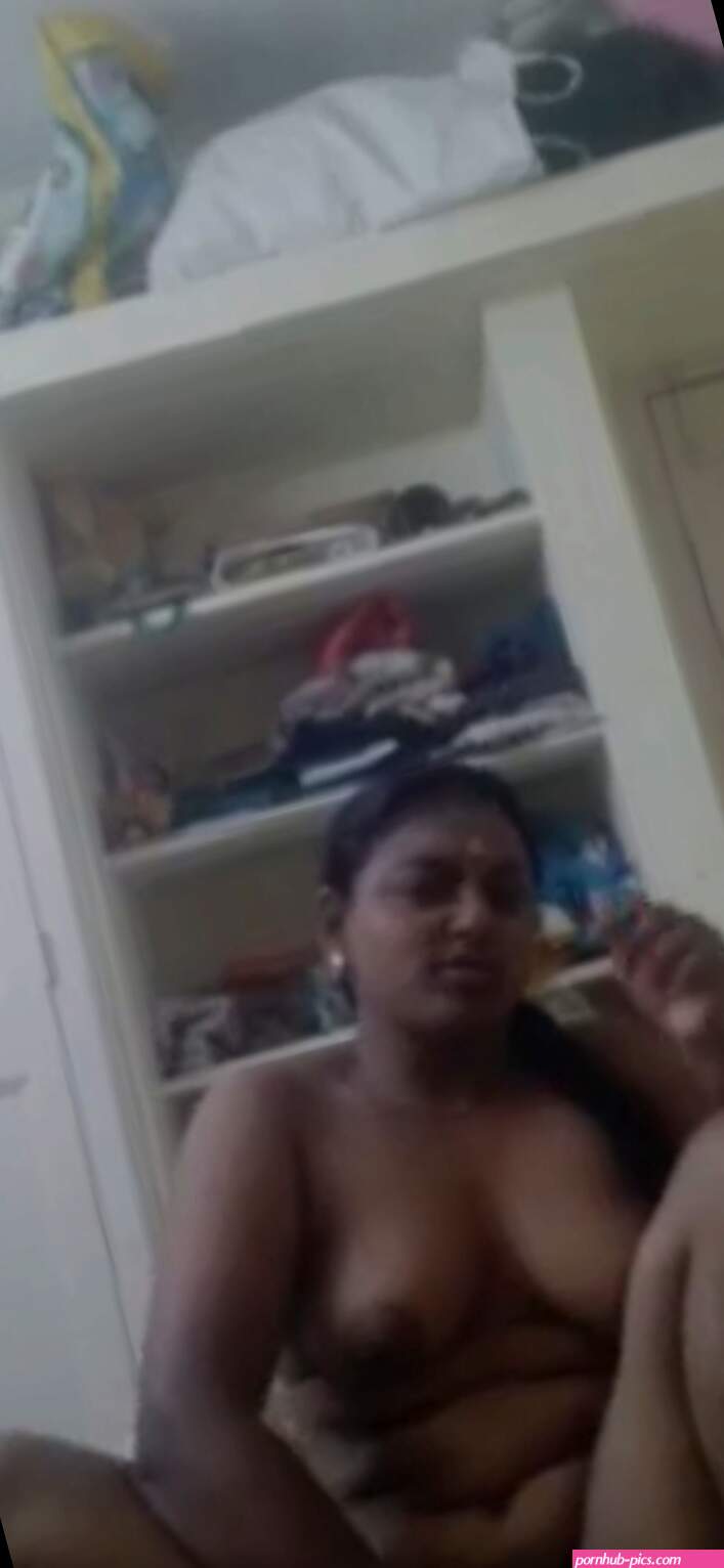 Tamil Indian aunty pussy musterbation nude boobs