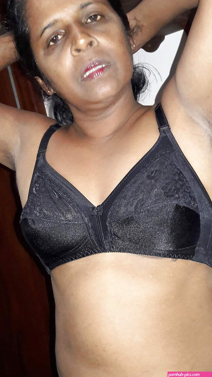 tamil bra aunty sxe hot