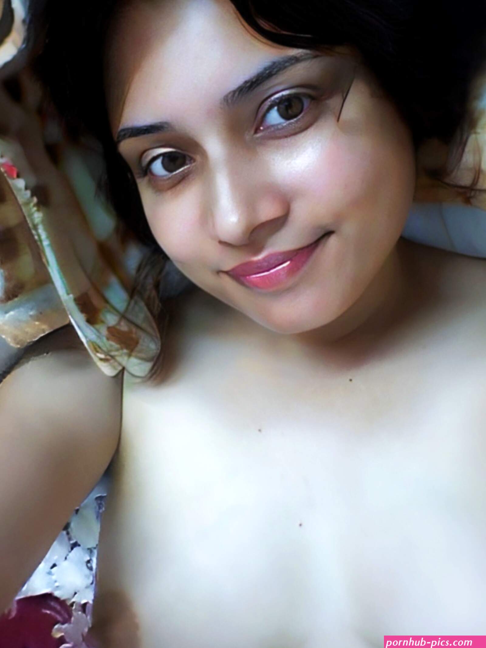 Kolkata girl nude seduction photos released