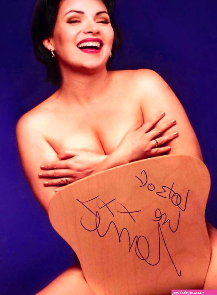 Lorraine Kelly App S on X: OK yes we love this photo of Lorraine reallorraine getting naked the saucy minx!!