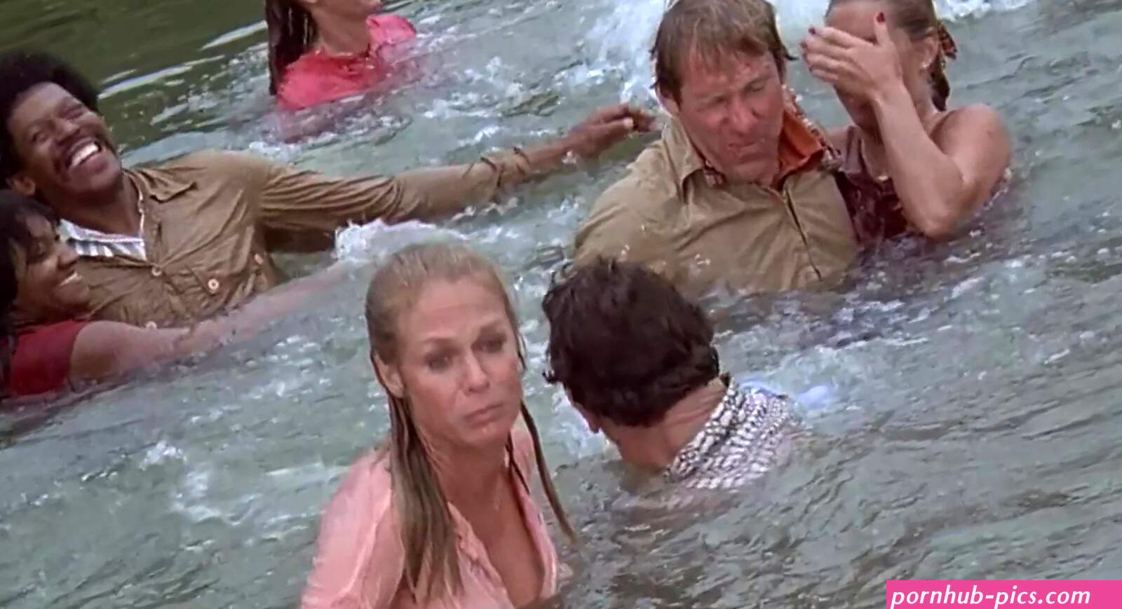 Pamela hensley cheré chere bryson nude the nude bomb 1980 hd 1080p