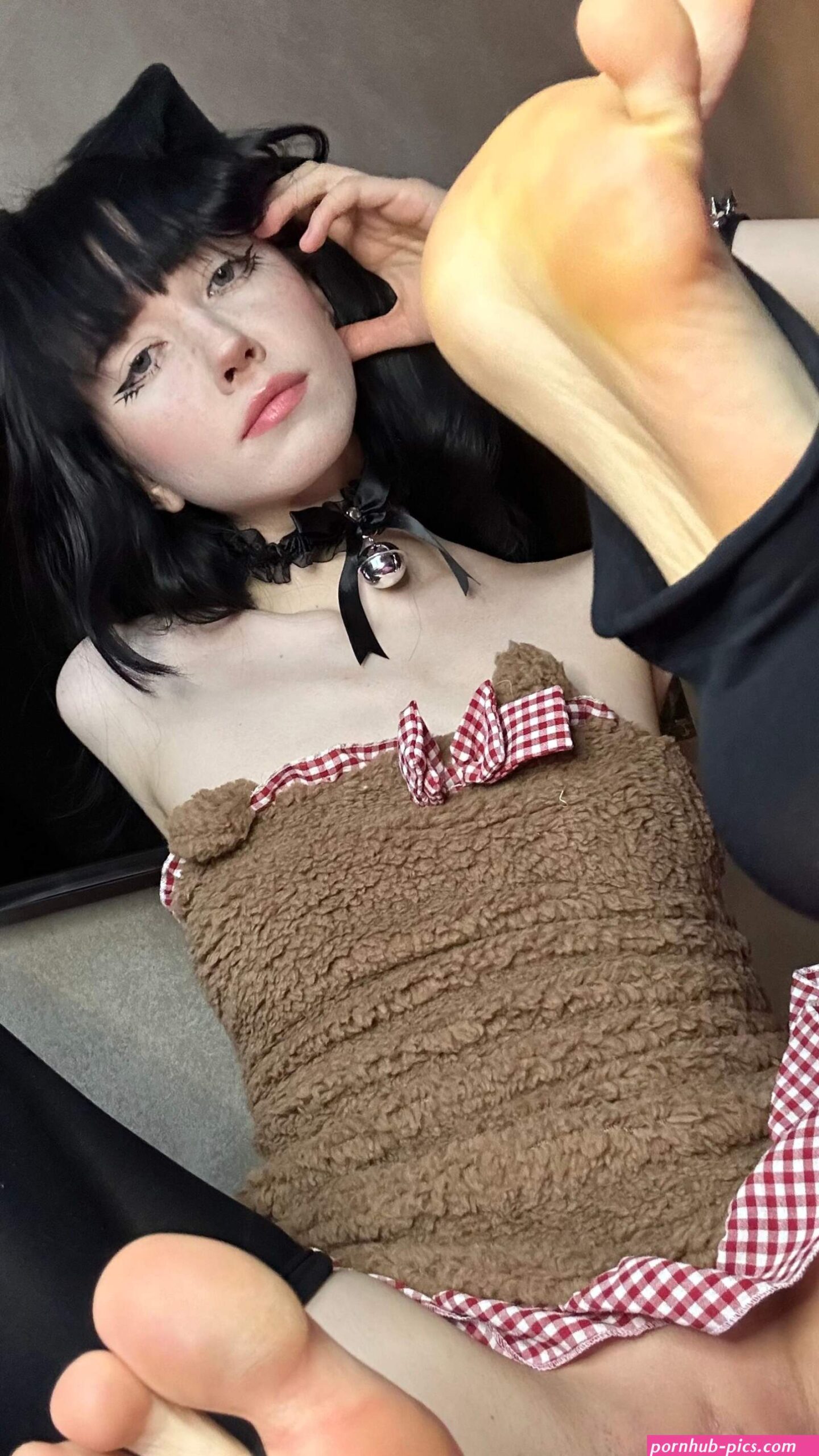 Gourmet ft on X: YourSmallDoll Tough Goth Sister hi my name is kate i love taking sexy pictures for you guys also i love squirt heh my favorite hobbies are collecting p.s