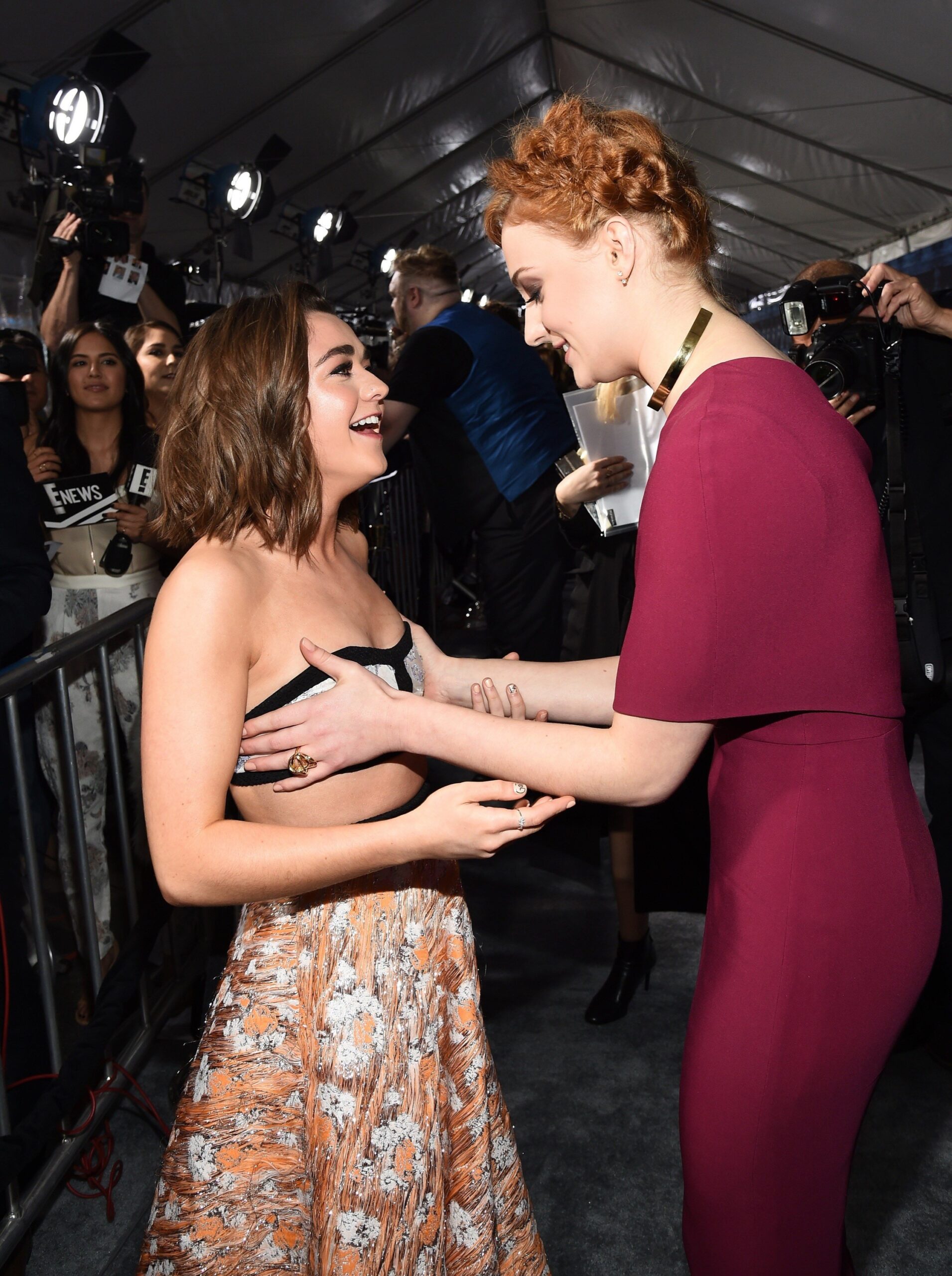 Maisie Williams nude naked