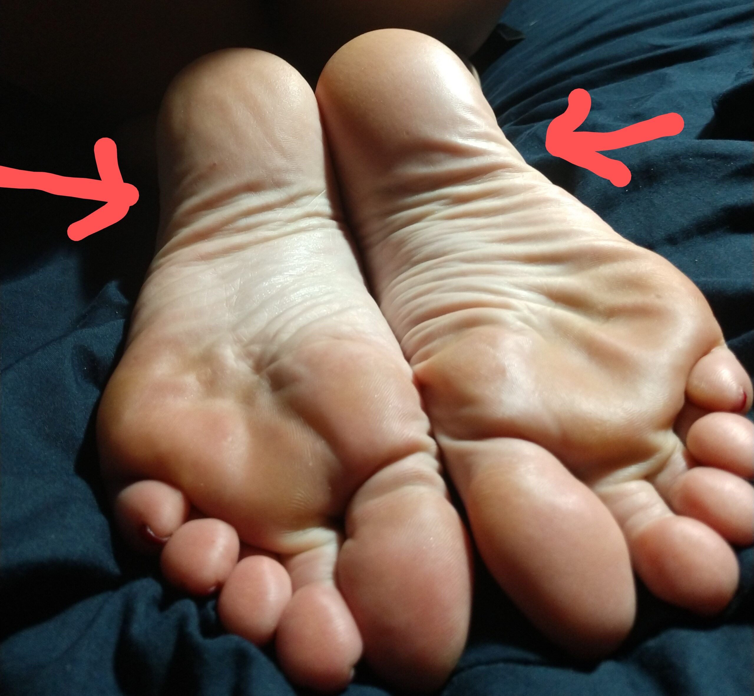 GTsFootboy on X: Cristop74455349 SIL is 2 yrs younger. My Goddess has longer toes which I prefer. SIL toes are all shorter than the big toe. Also my wife has a super