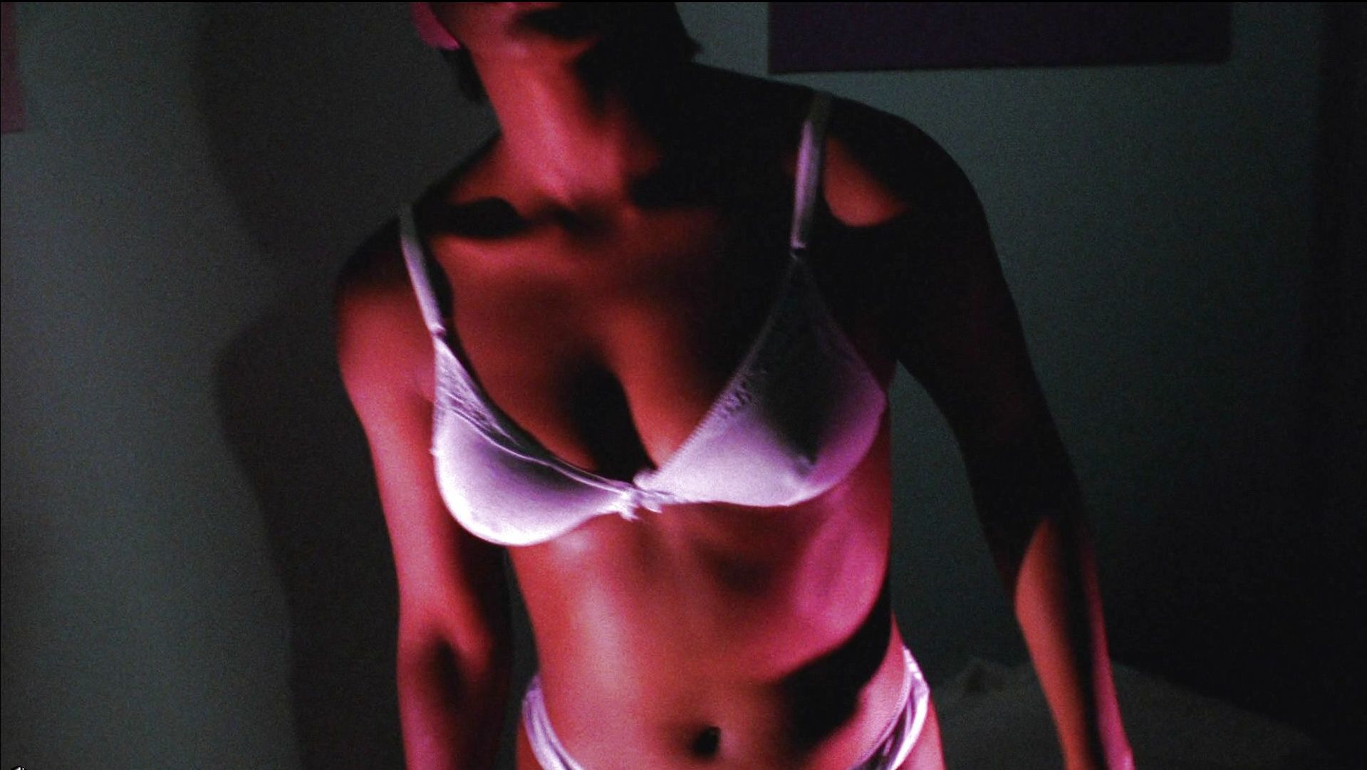 Naked Vanessa Bell Calloway in Death Spa ANCENSORED