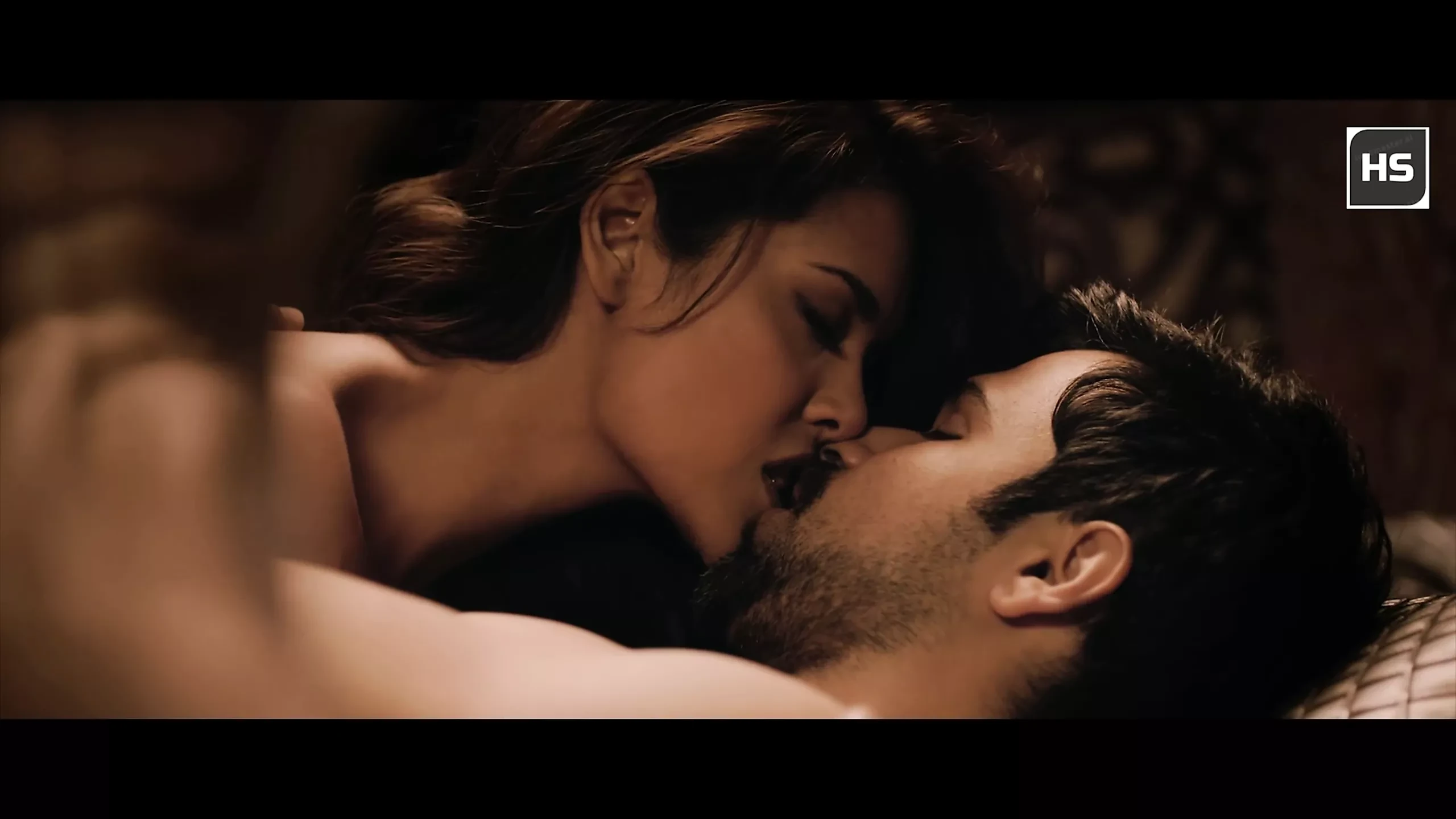 Esha Gupta