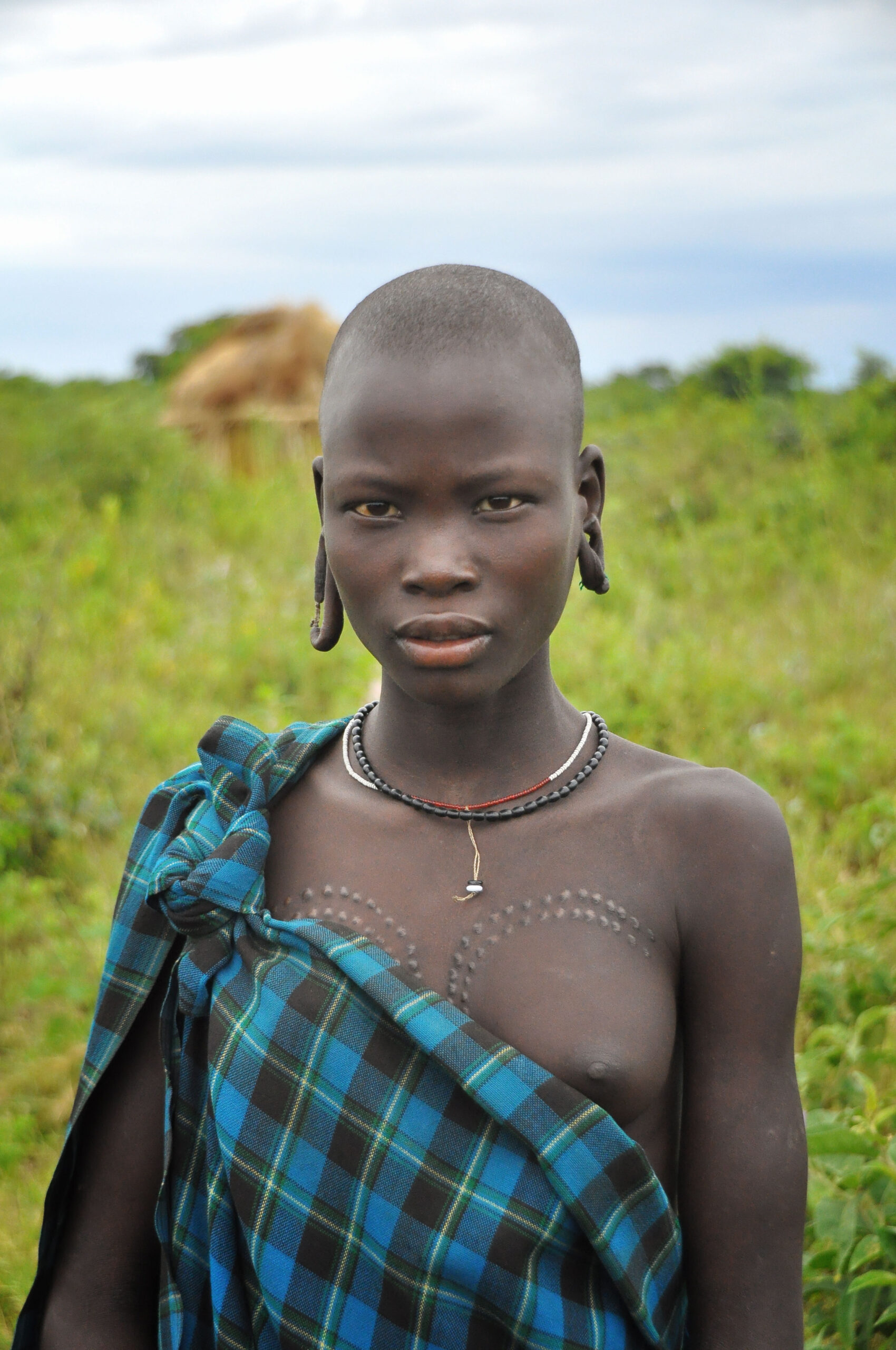 File:Mursi Girl Ethiopia 10415254455.jpg