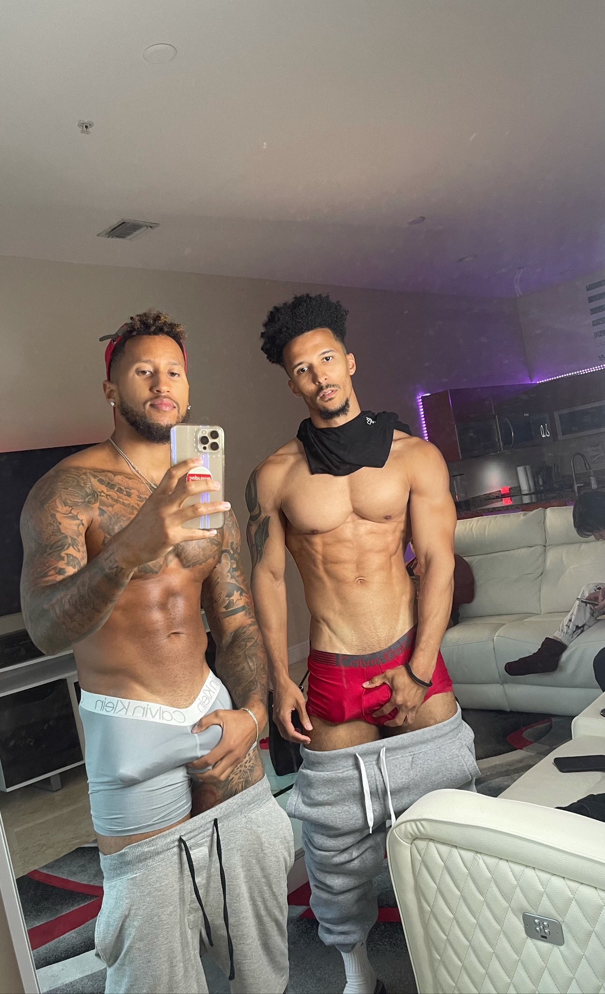 Latin Papi Top 0.21 OF Creator thelatinpapi X