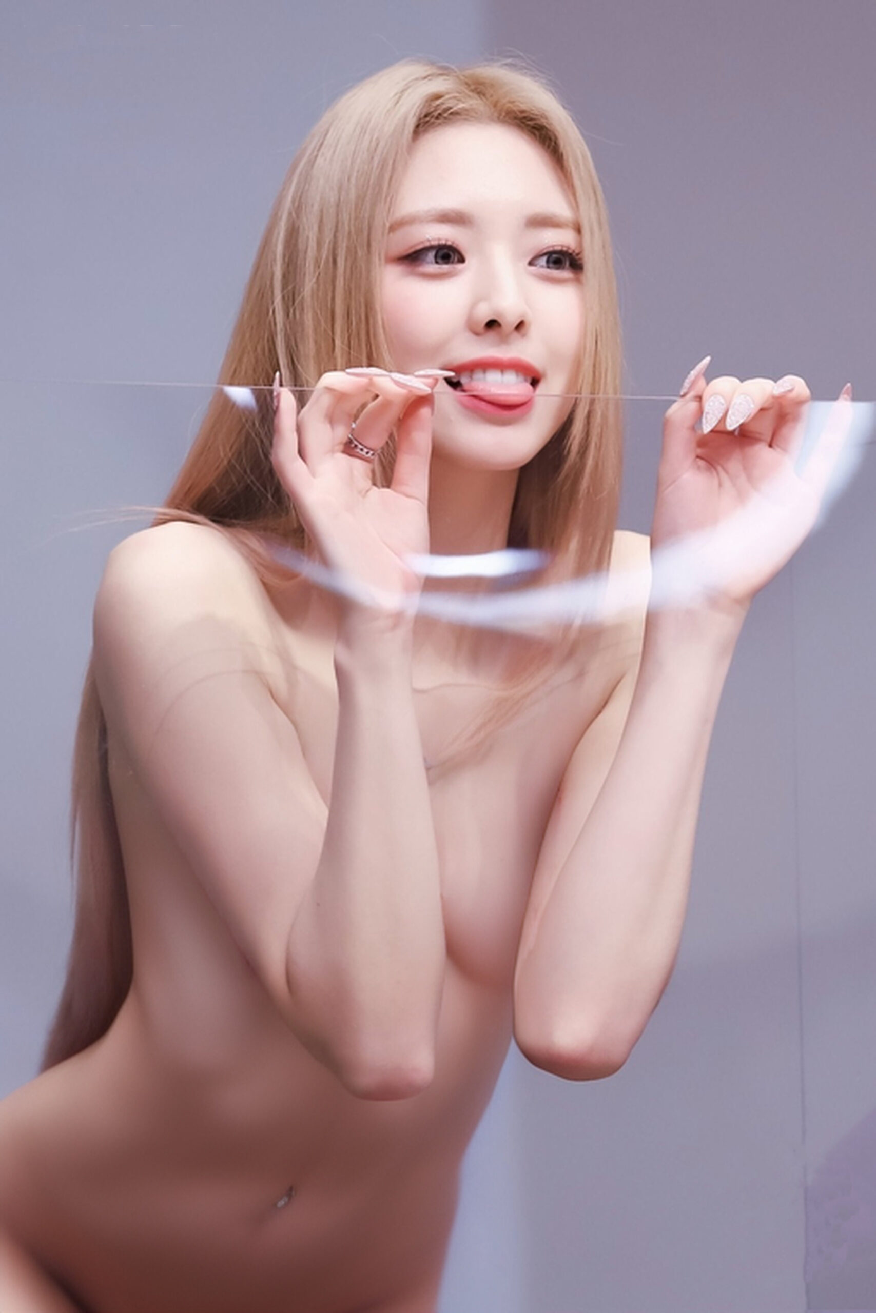 ITZY YUNA fake nude