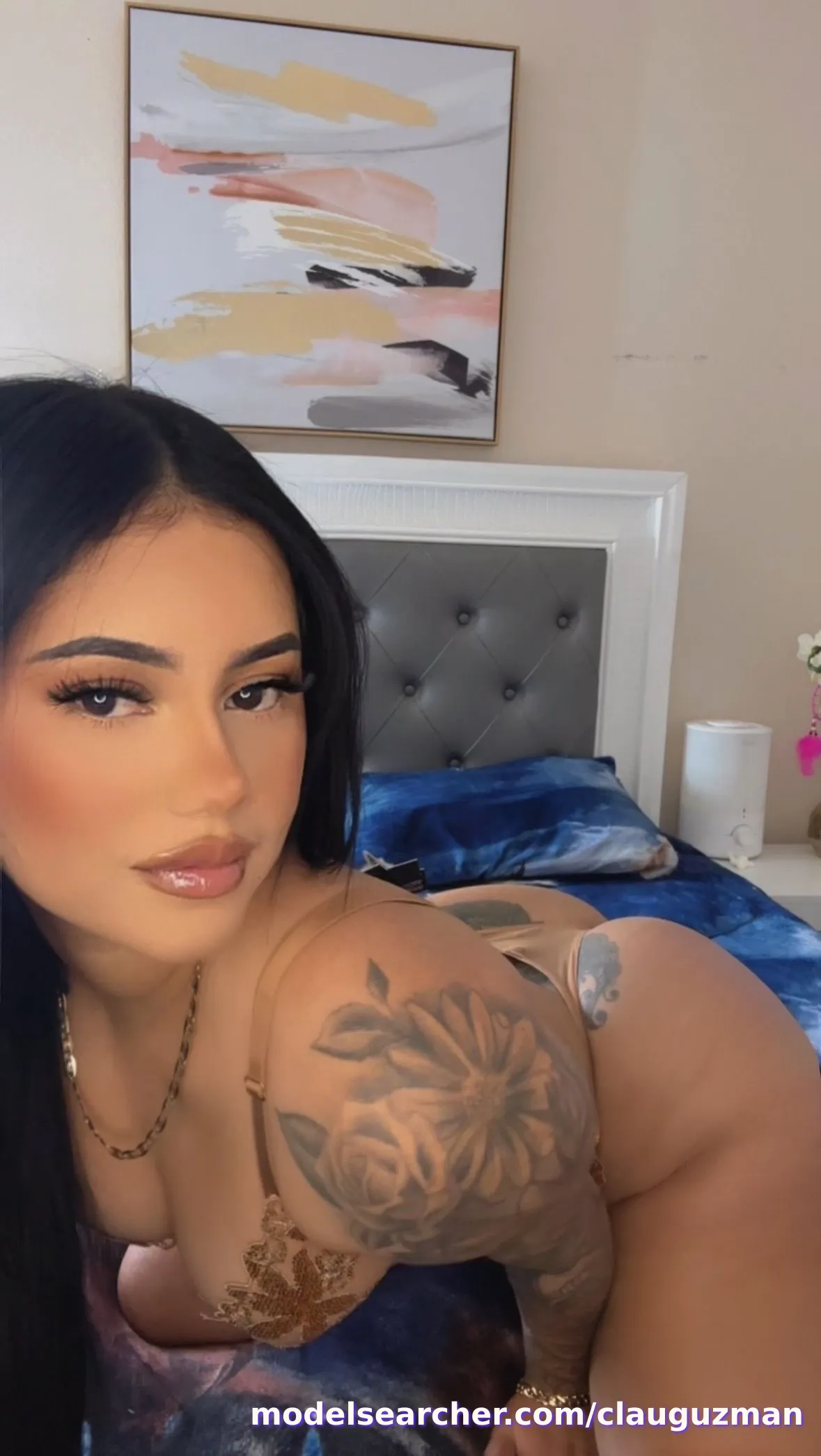MamiiiC Onlyfans Profile Content