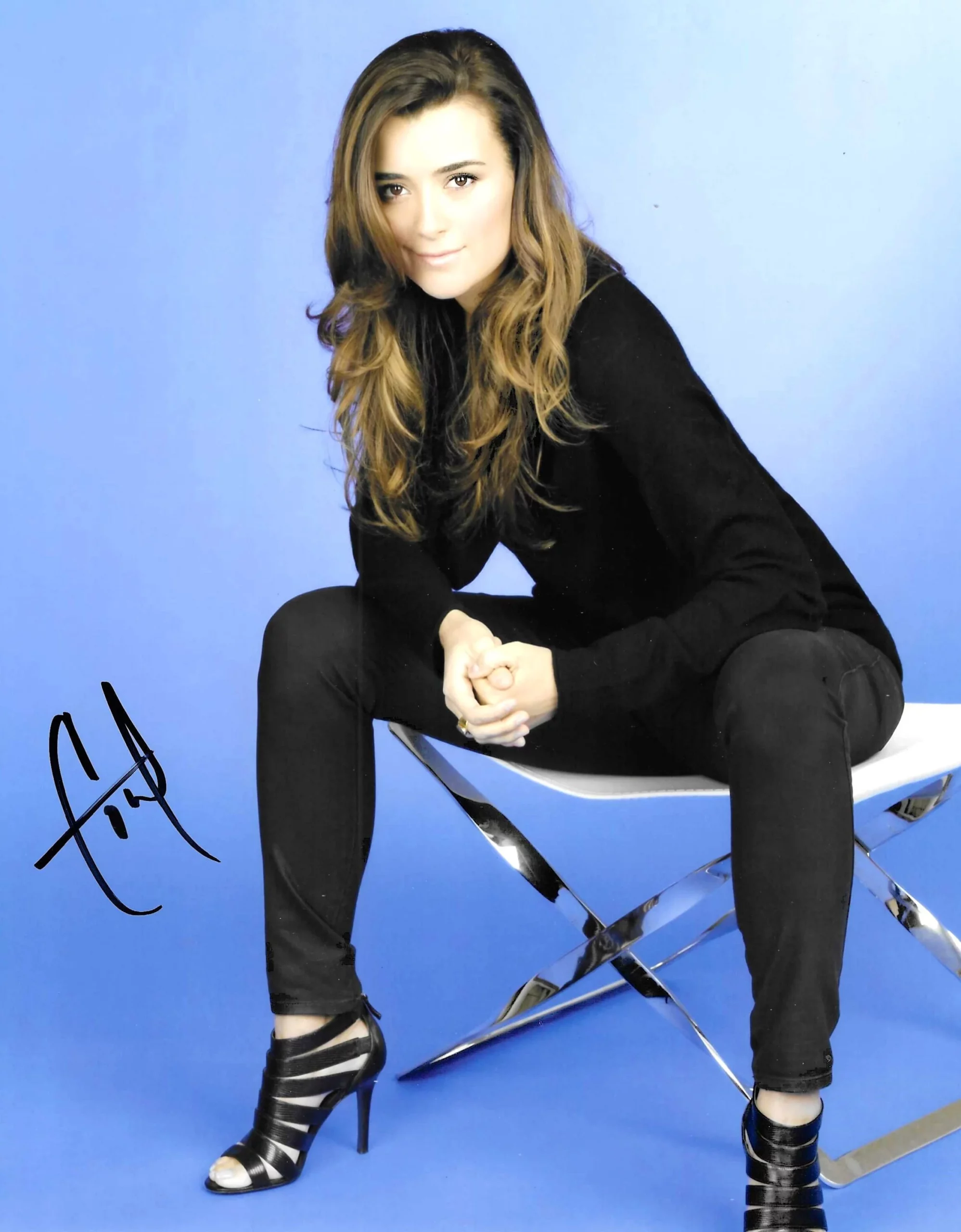 Cote De Pablo NCIS Signed 8x10 Photograph