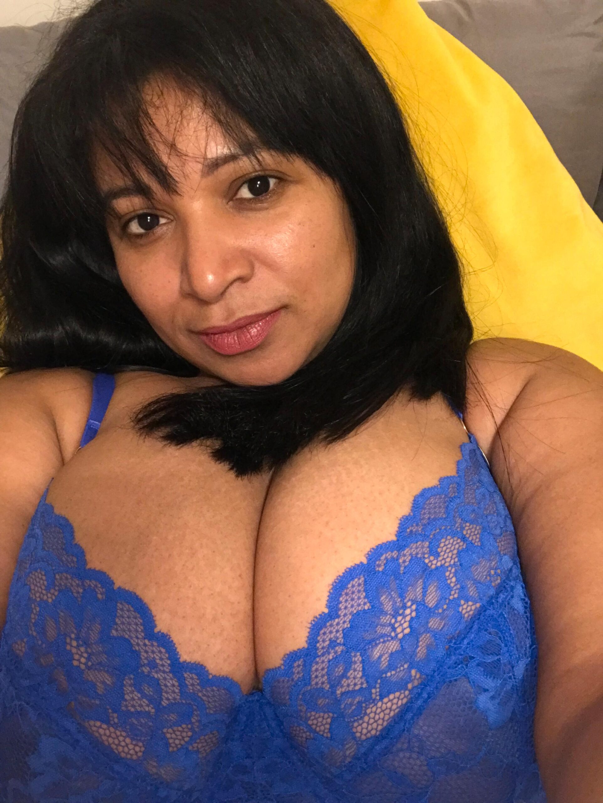 Book Very hot Pamela 39 Female in DY2 West Midlands Dudley uk