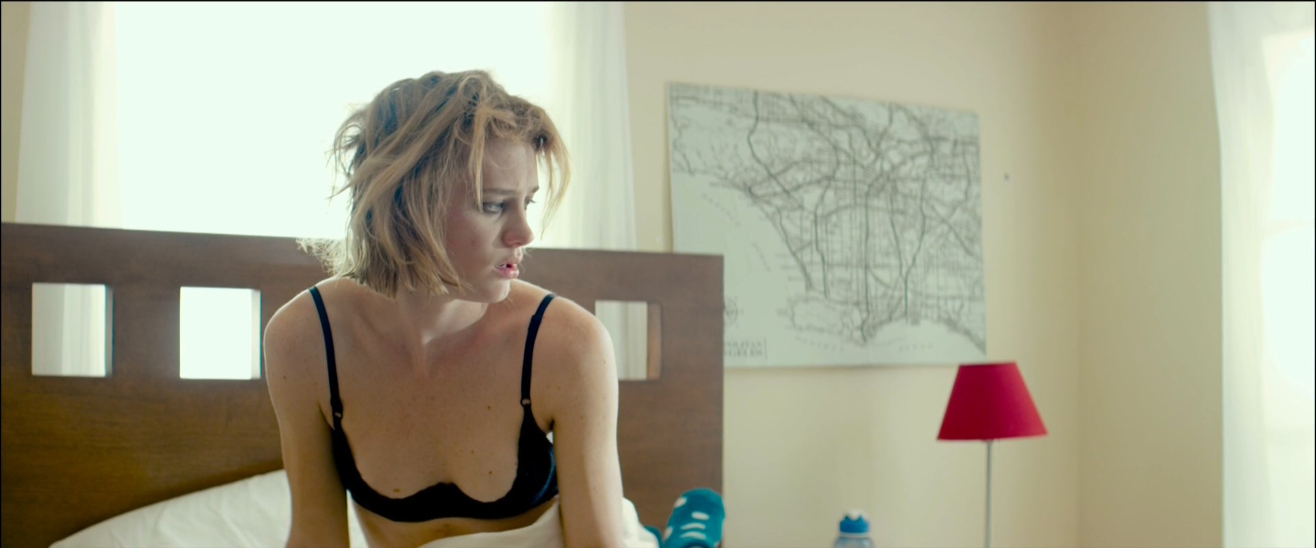 Nude video celebs Mackenzie Davis sexy