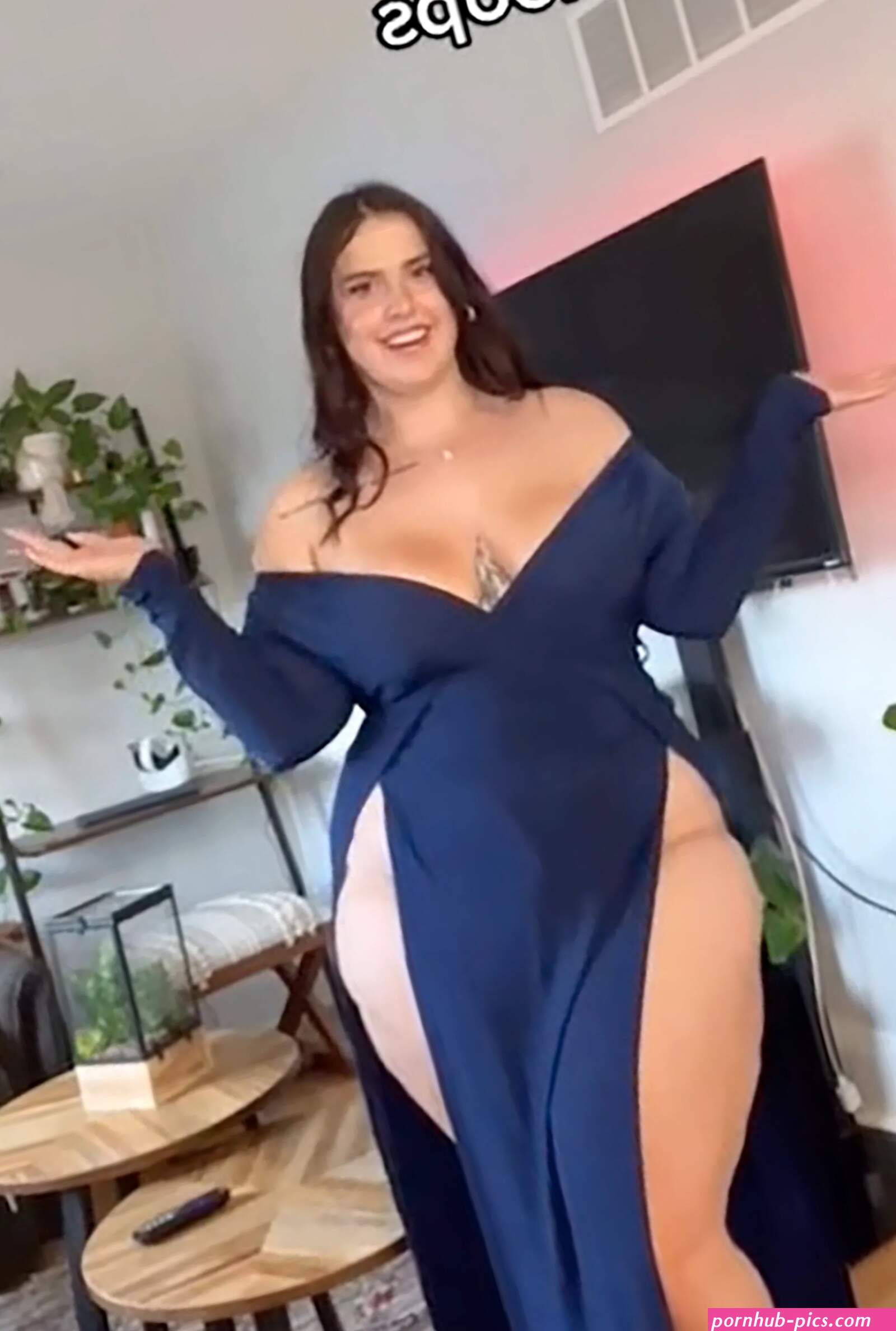 OnlyFans model rakes in 45K monthly from 55-inch butt